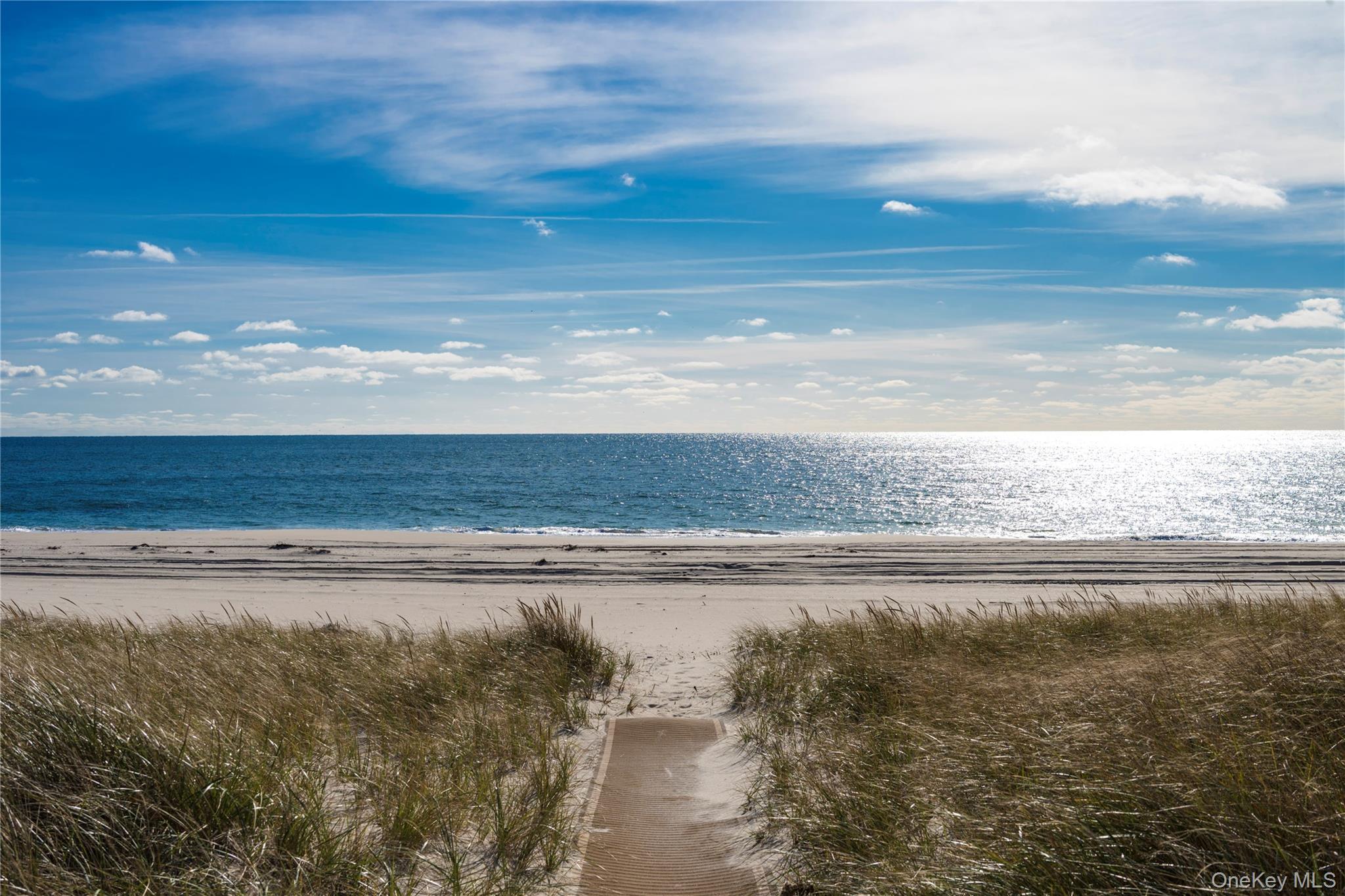 Condo Dune  Suffolk County, NY 11978, MLS-986421-15