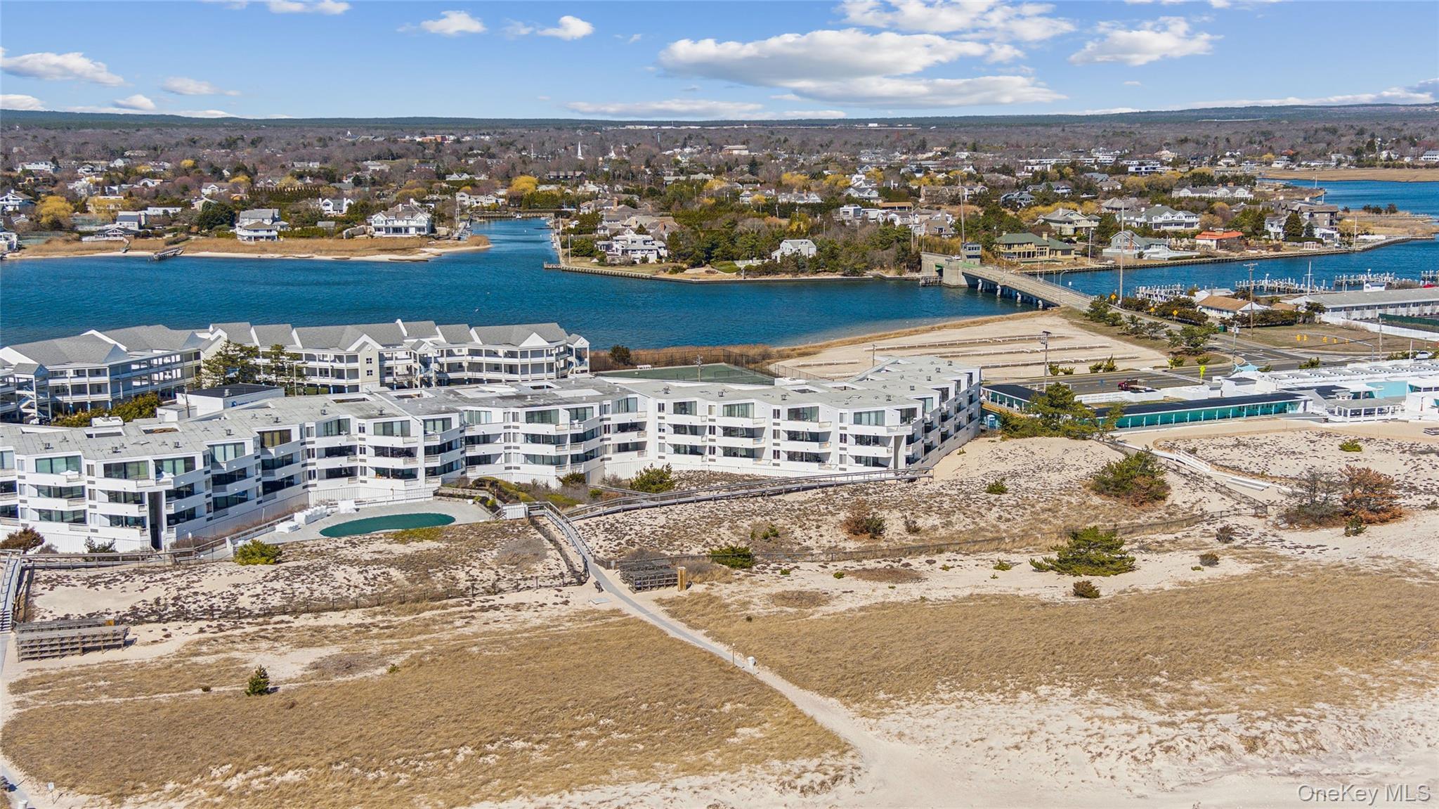 Condo Dune  Suffolk County, NY 11978, MLS-986421-20