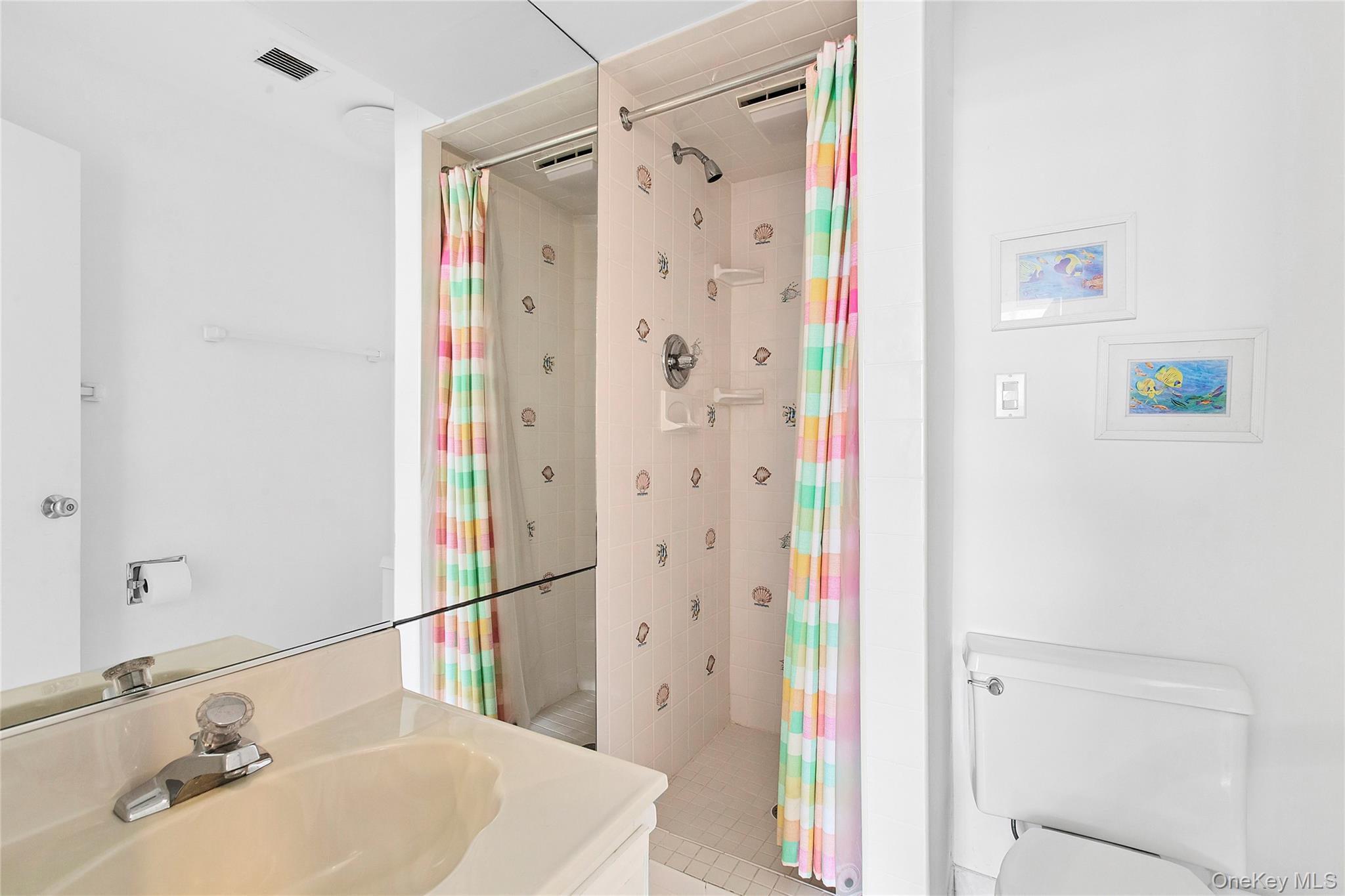 Condo Dune  Suffolk County, NY 11978, MLS-986421-5