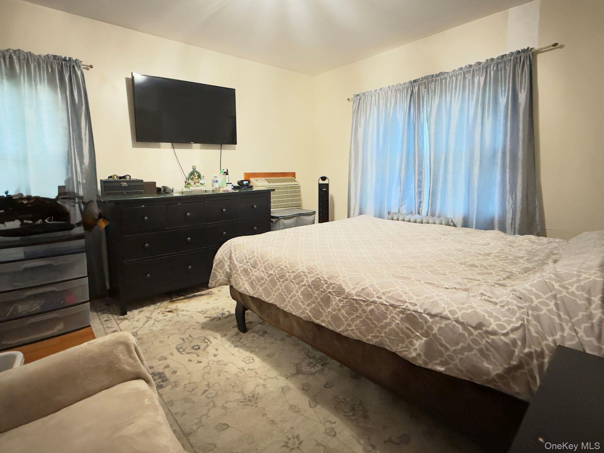 Single Family 110th Queens, NY 11429, MLS-986433-16