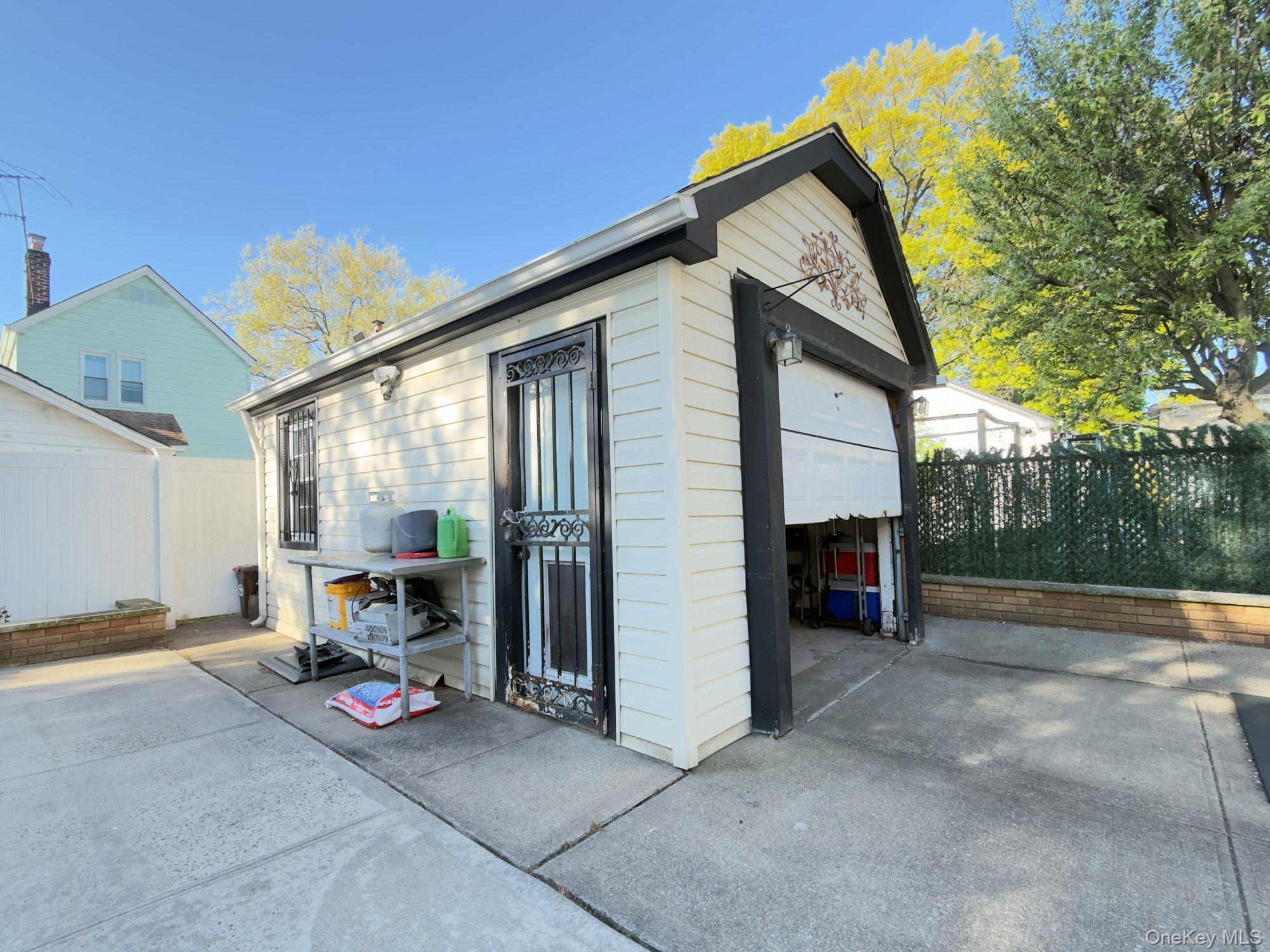 Single Family 110th Queens, NY 11429, MLS-986433-30