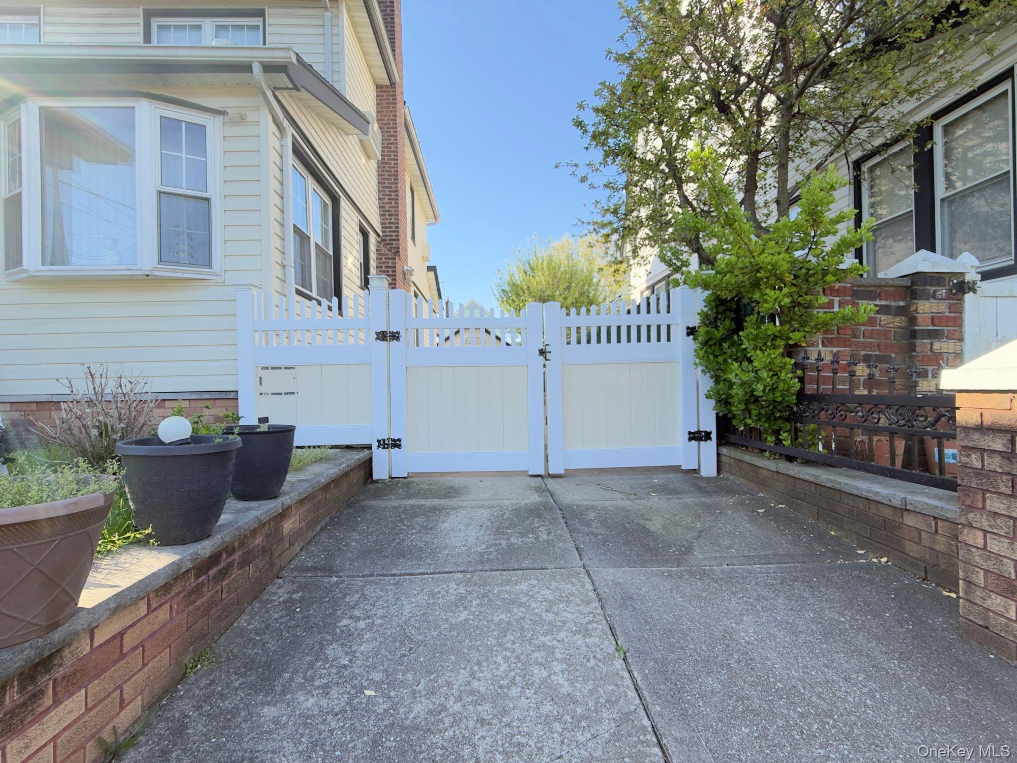 Single Family 110th Queens, NY 11429, MLS-986433-34