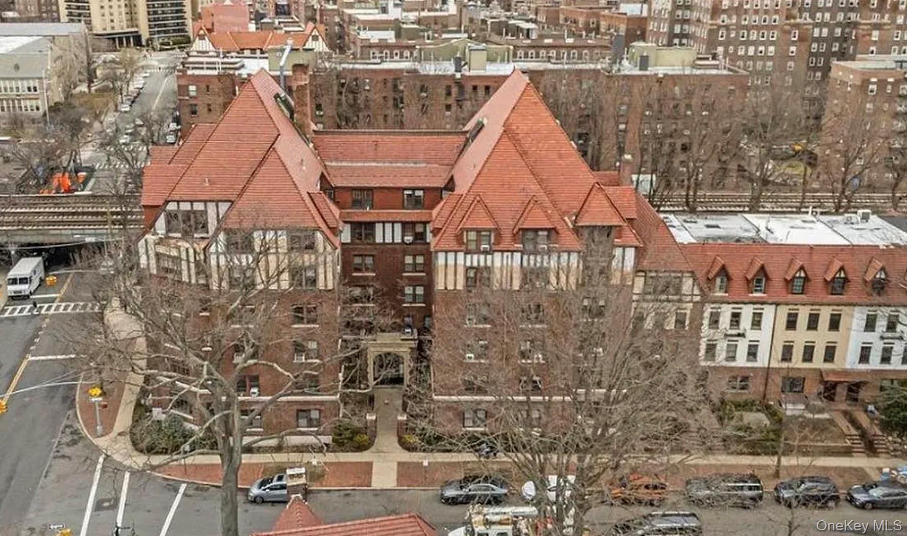 Coop Burns  Queens, NY 11375, MLS-986444-2