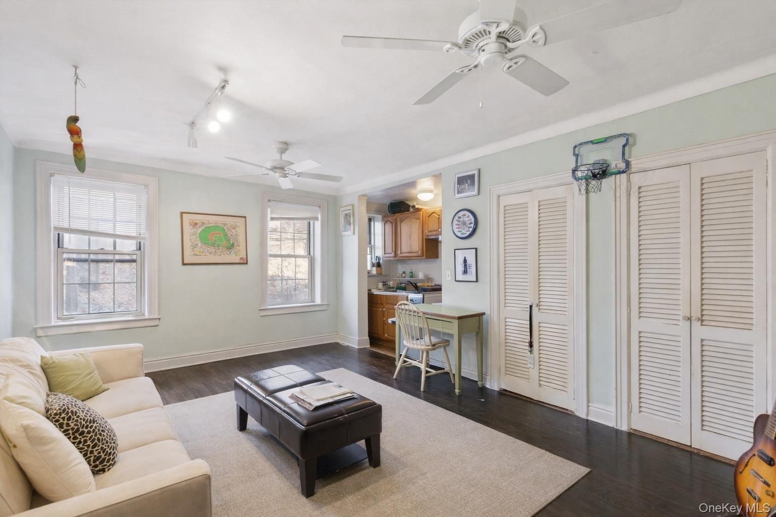 Coop Burns  Queens, NY 11375, MLS-986444-7