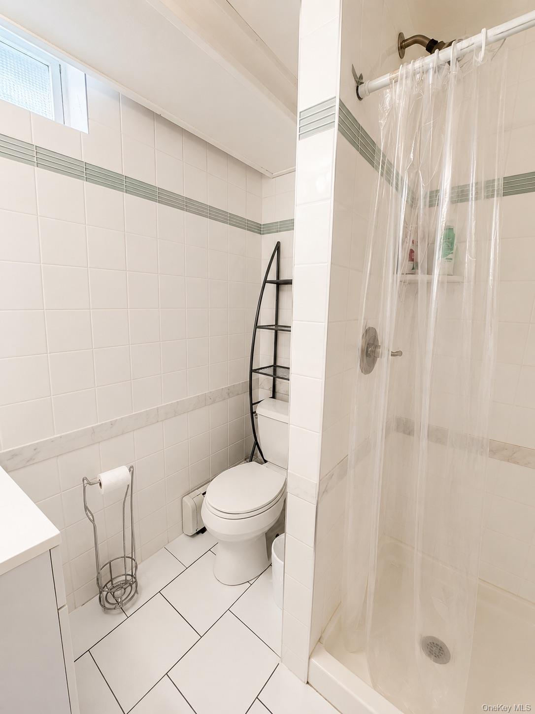 Single Family 33rd Avenue Queens, NY 11361, MLS-986473-15