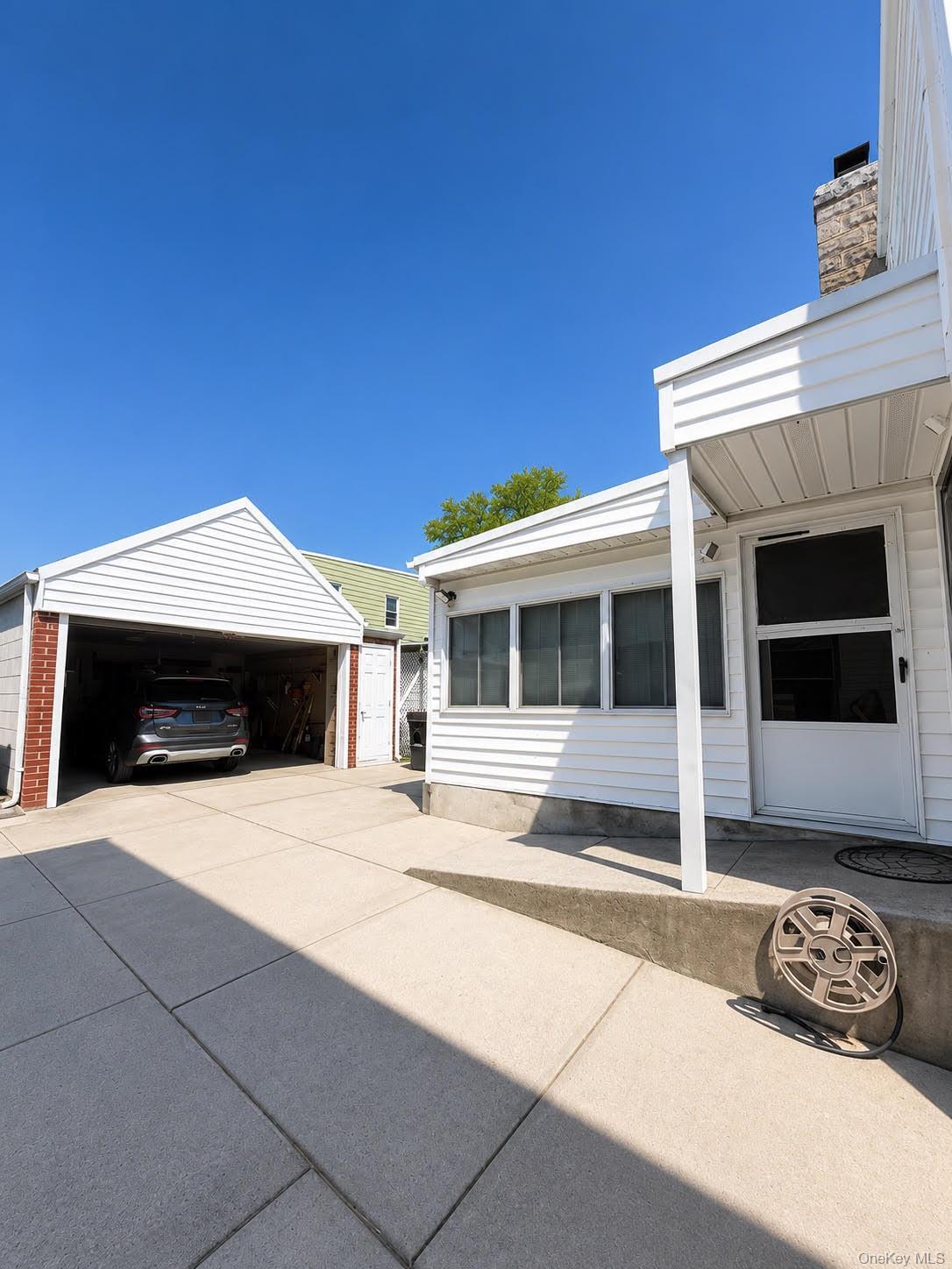 Single Family 33rd Avenue  Queens, NY 11361, MLS-986473-17