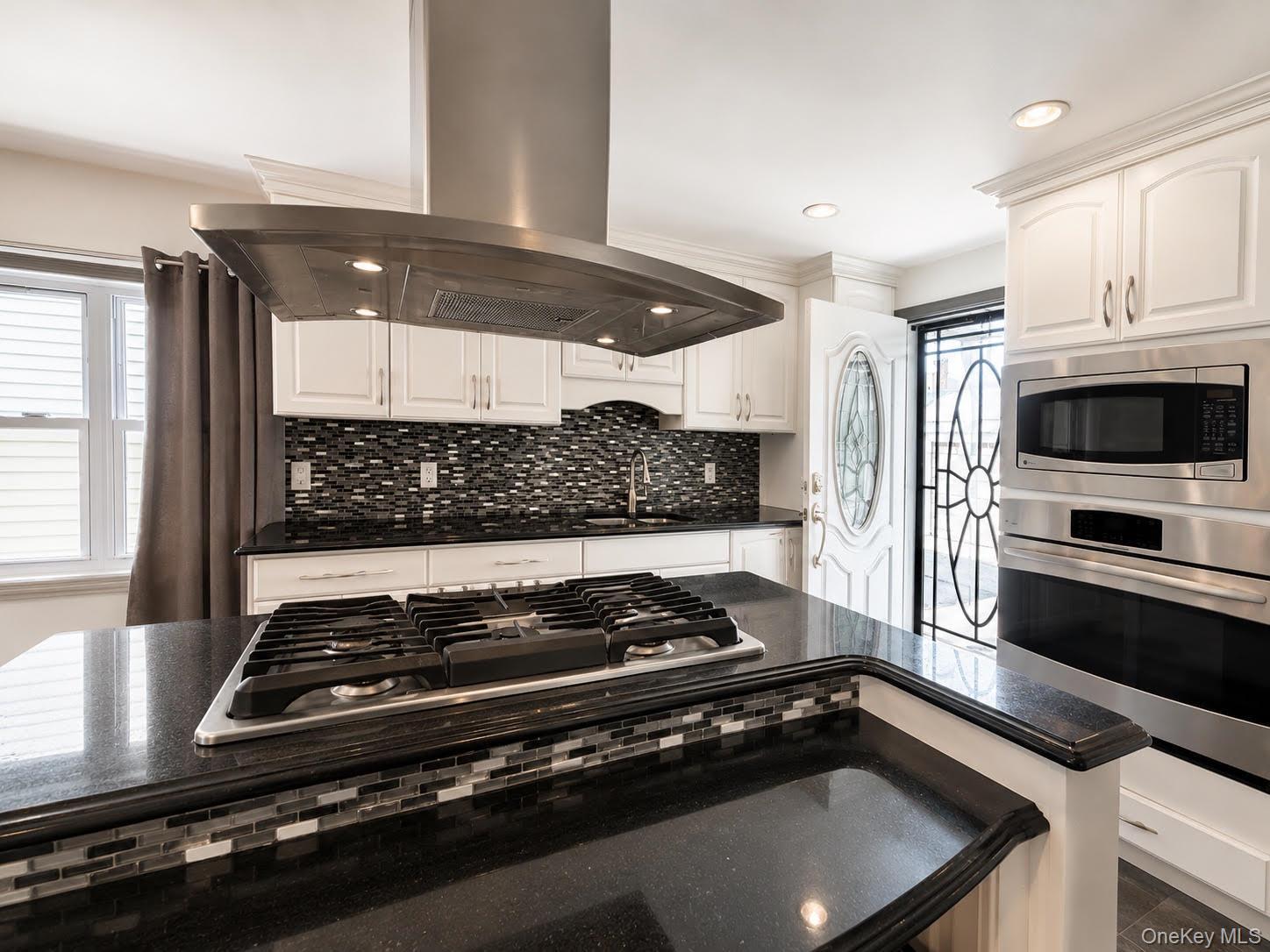 Single Family 33rd Avenue Queens, NY 11361, MLS-986473-2