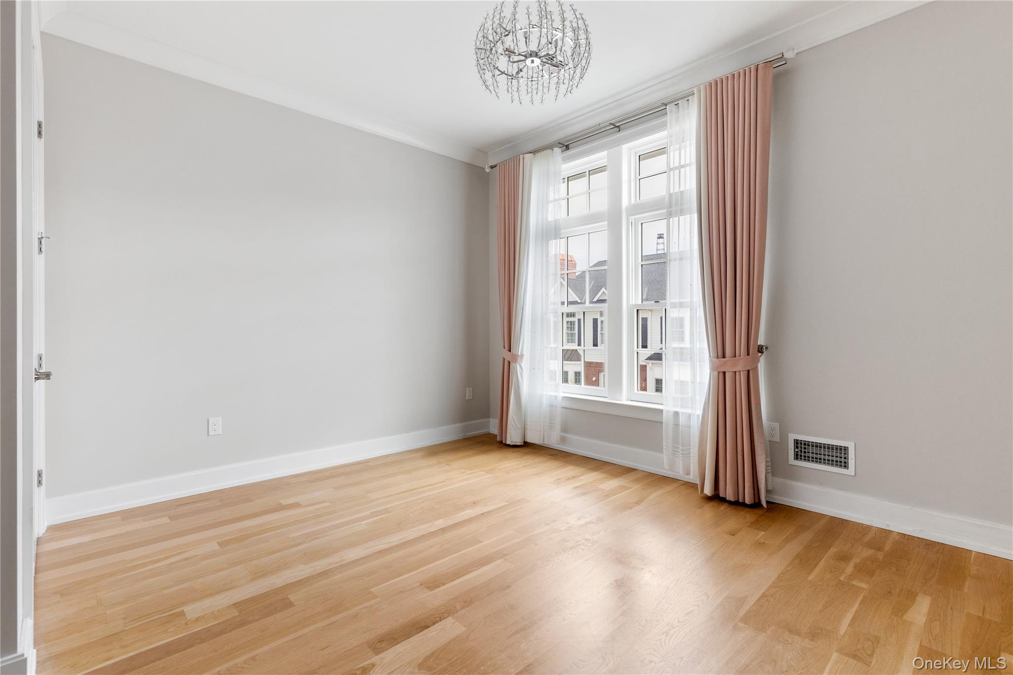 Condo Mill  Nassau County, NY 11576, MLS-986474-15