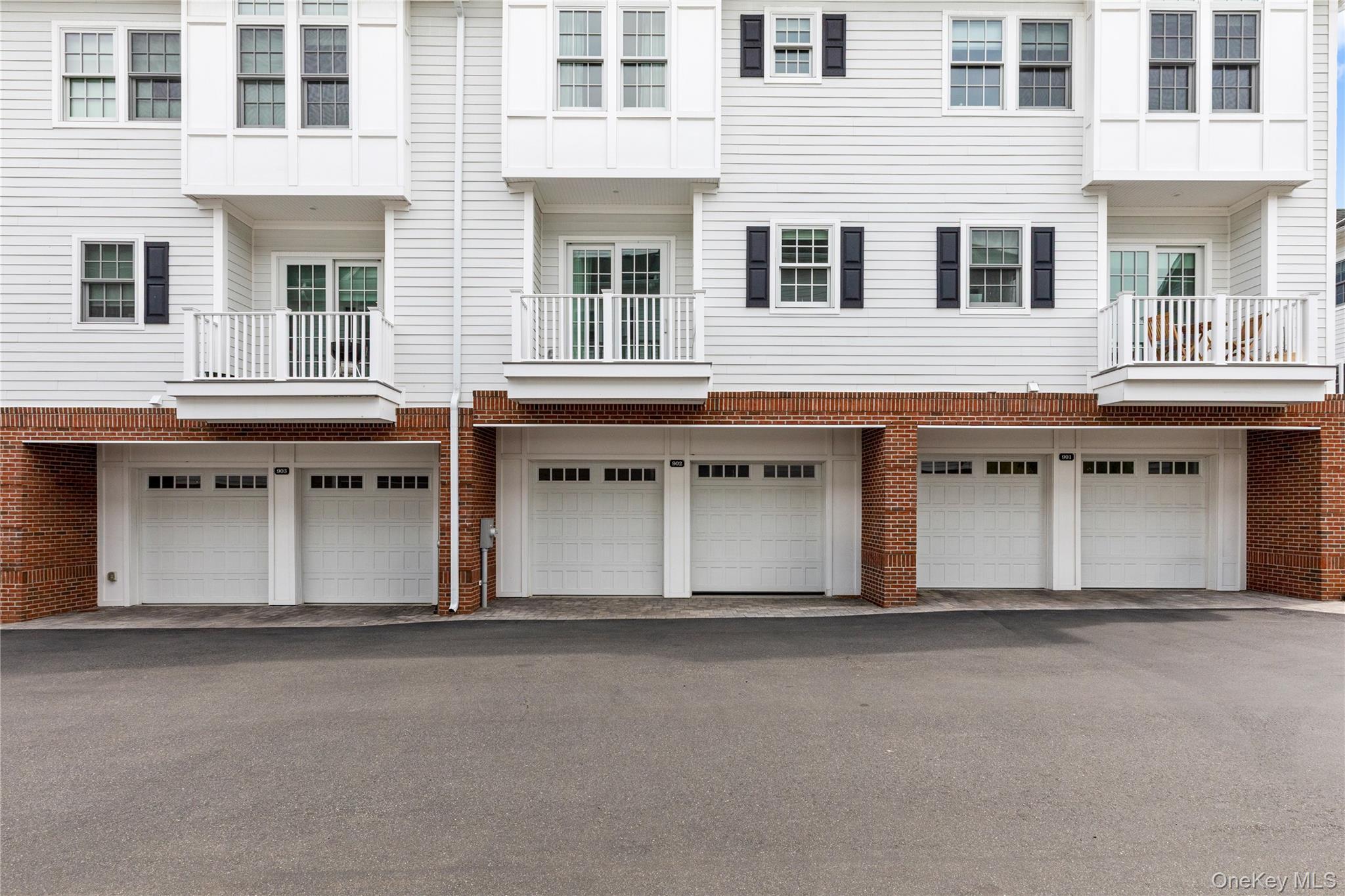 Condo Mill  Nassau County, NY 11576, MLS-986474-28