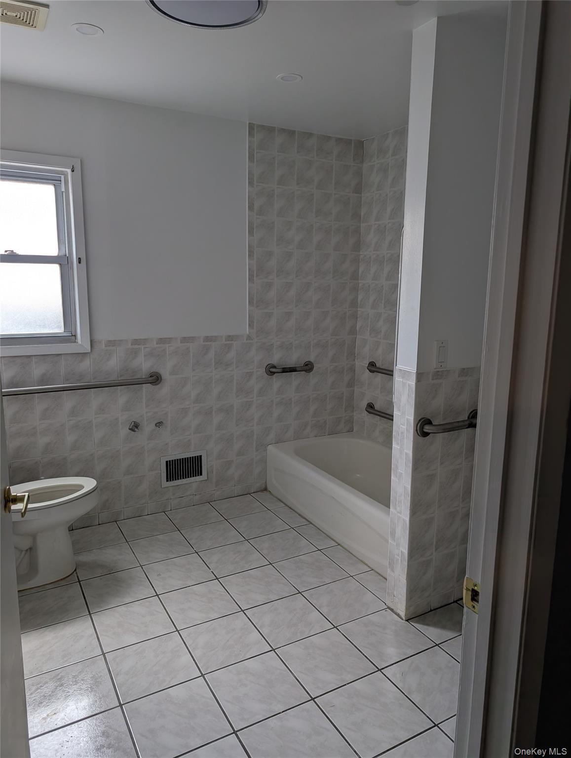 Single Family 228th  Queens, NY 11413, MLS-986493-5