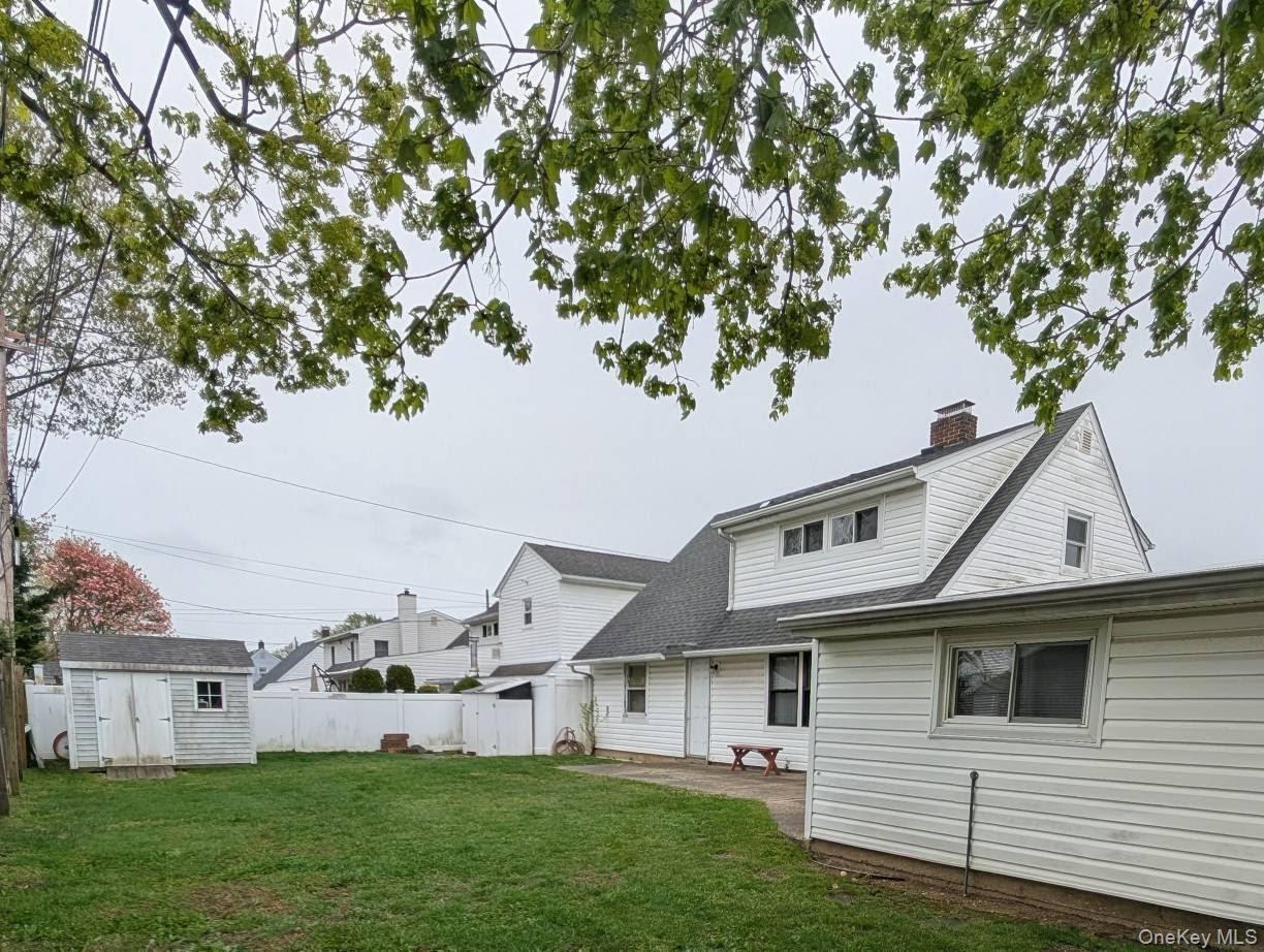 Single Family Falcon  Nassau County, NY 11756, MLS-986513-23