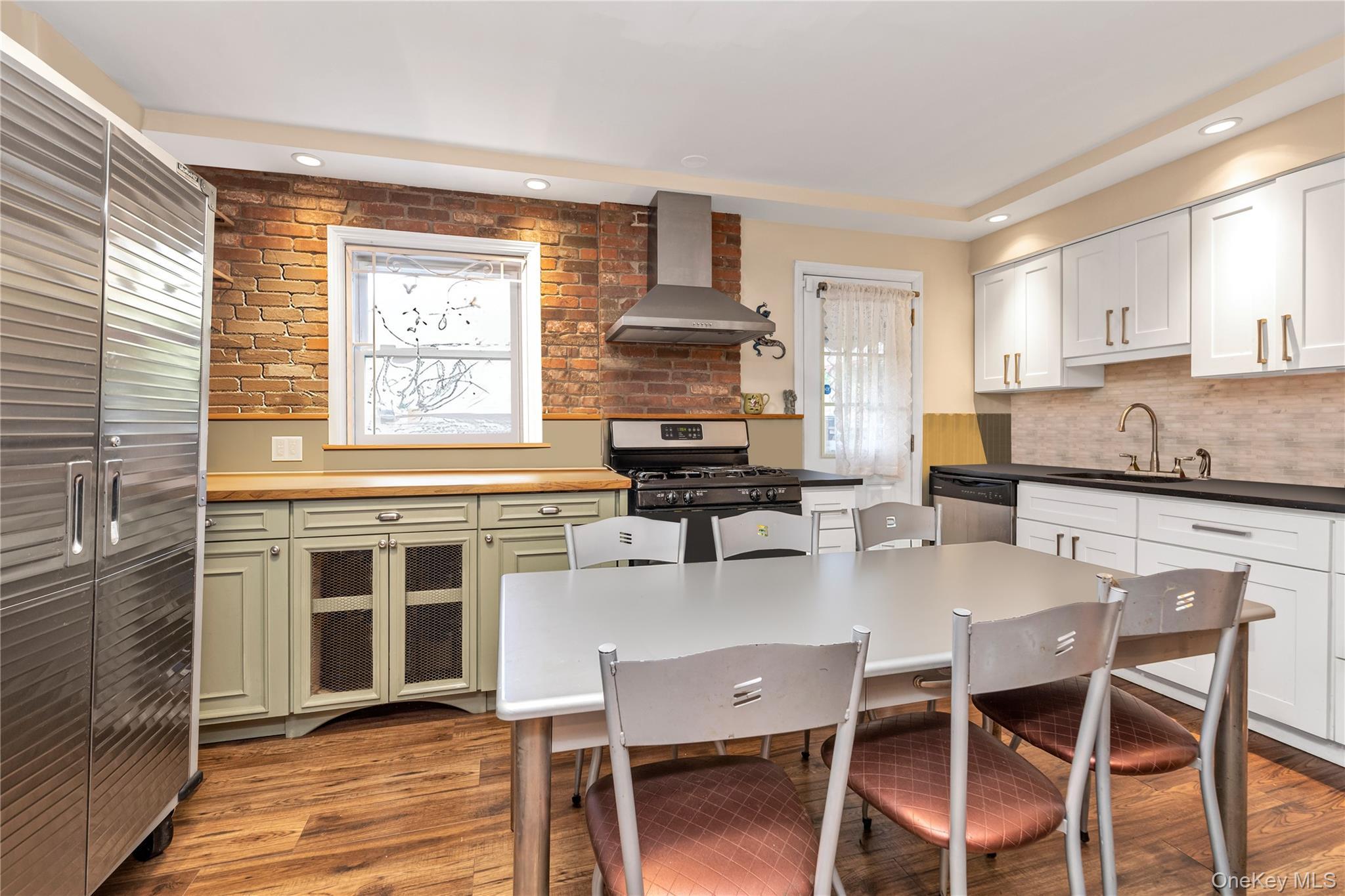 Single Family 160th Queens, NY 11357, MLS-986521-4
