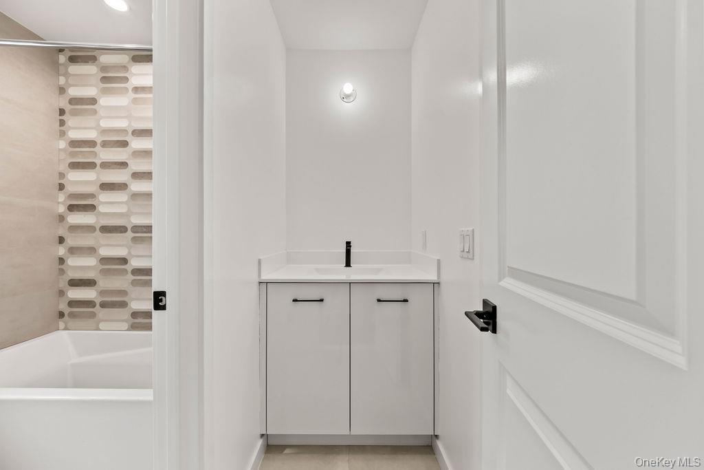 Condo Cole  Rockland County, NY 10977, MLS-986547-29