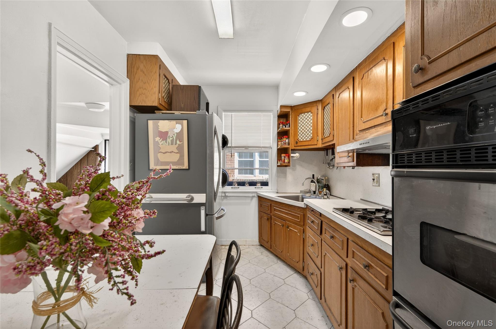 Single Family Albermarle  Nassau County, NY 11580, MLS-986550-7