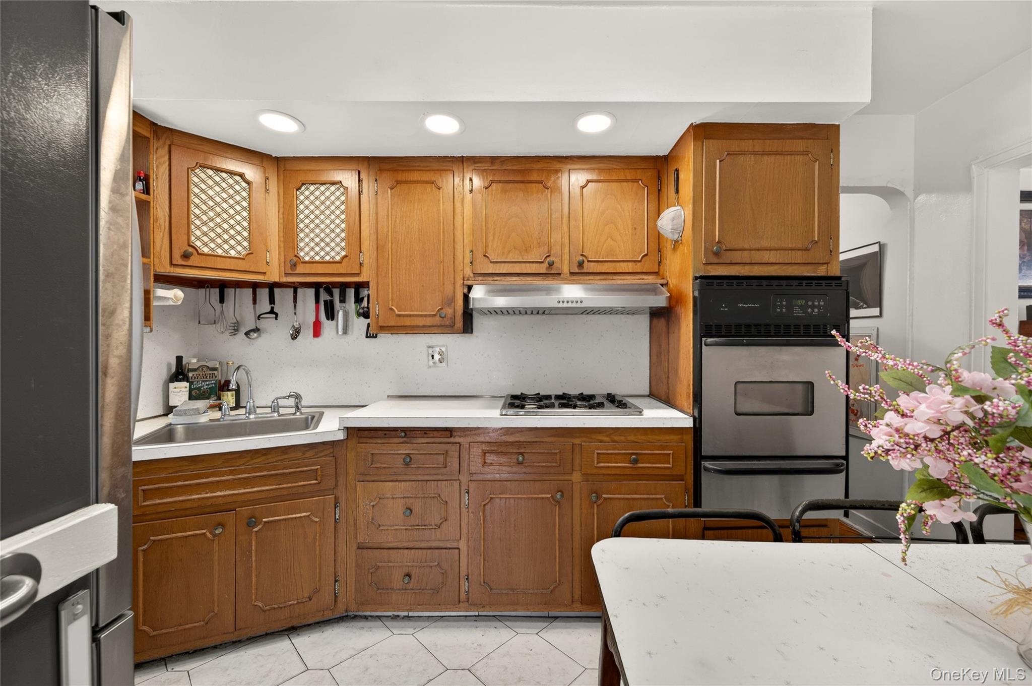 Single Family Albermarle  Nassau County, NY 11580, MLS-986550-8