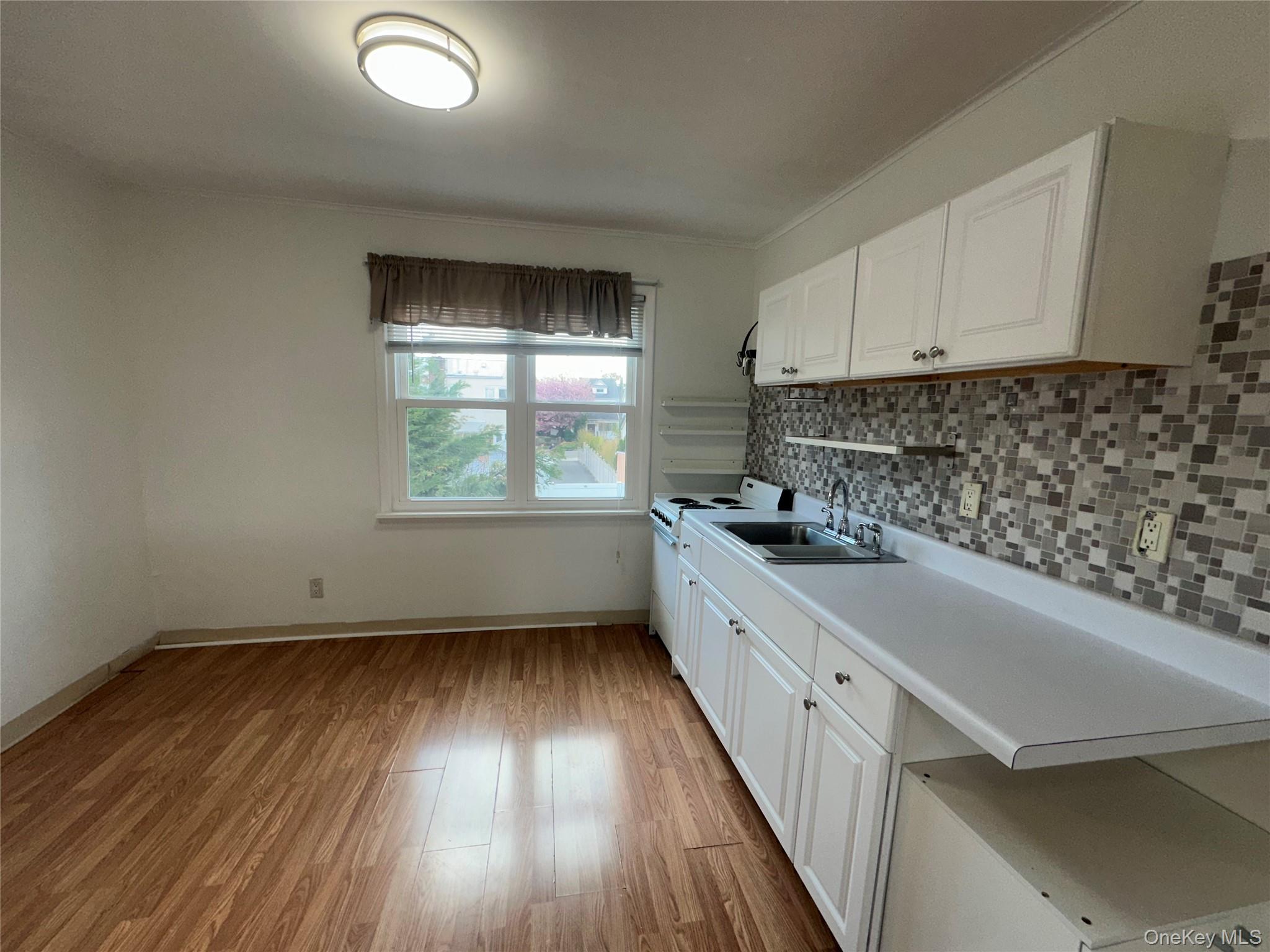 Single Family 20th Avenue  Queens, NY 11357, MLS-986554-17
