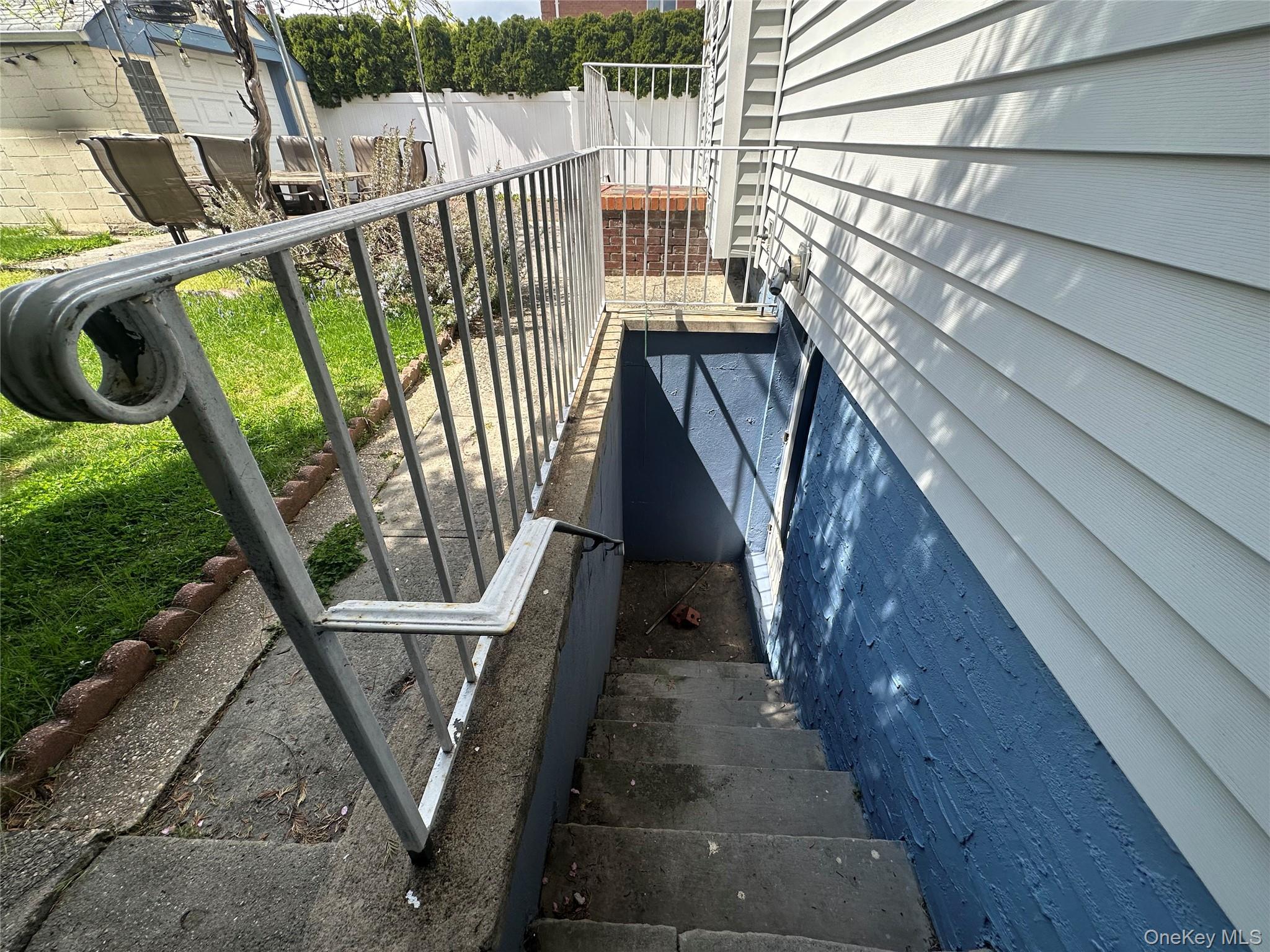 Single Family 20th Avenue  Queens, NY 11357, MLS-986554-28