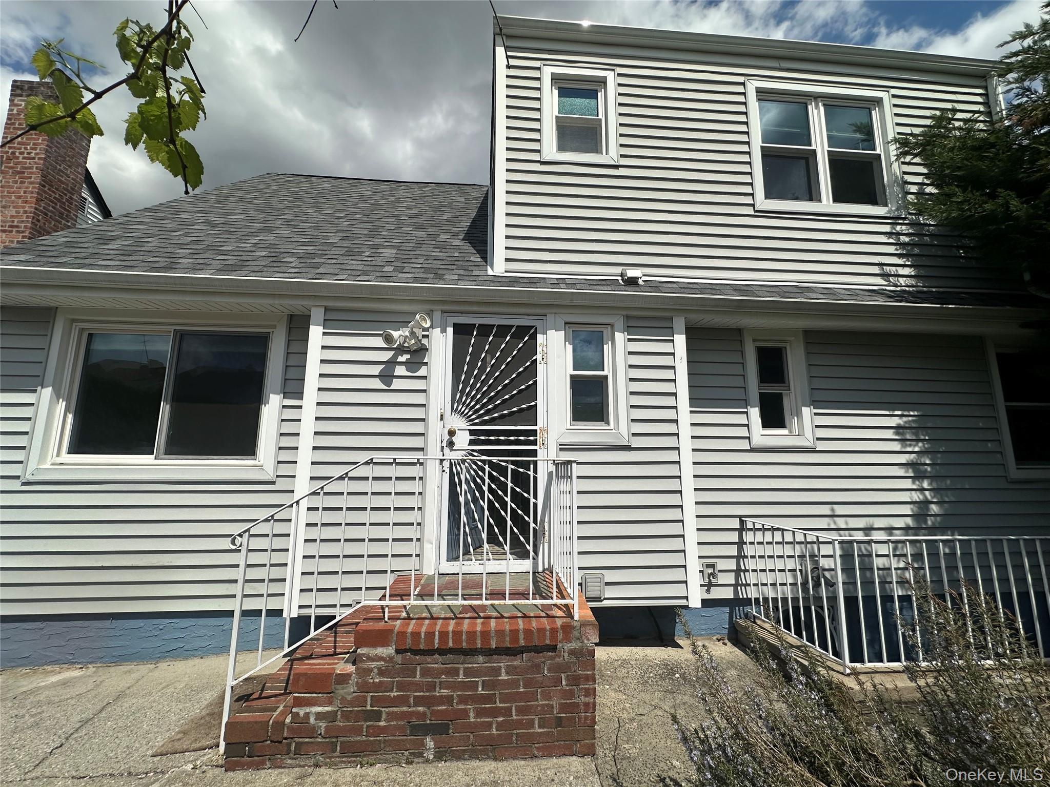 Single Family 20th Avenue  Queens, NY 11357, MLS-986554-29
