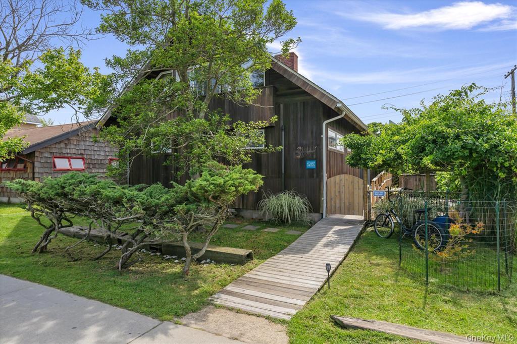 Single Family Bungalow Walk Suffolk County, NY 11770, MLS-986562-5