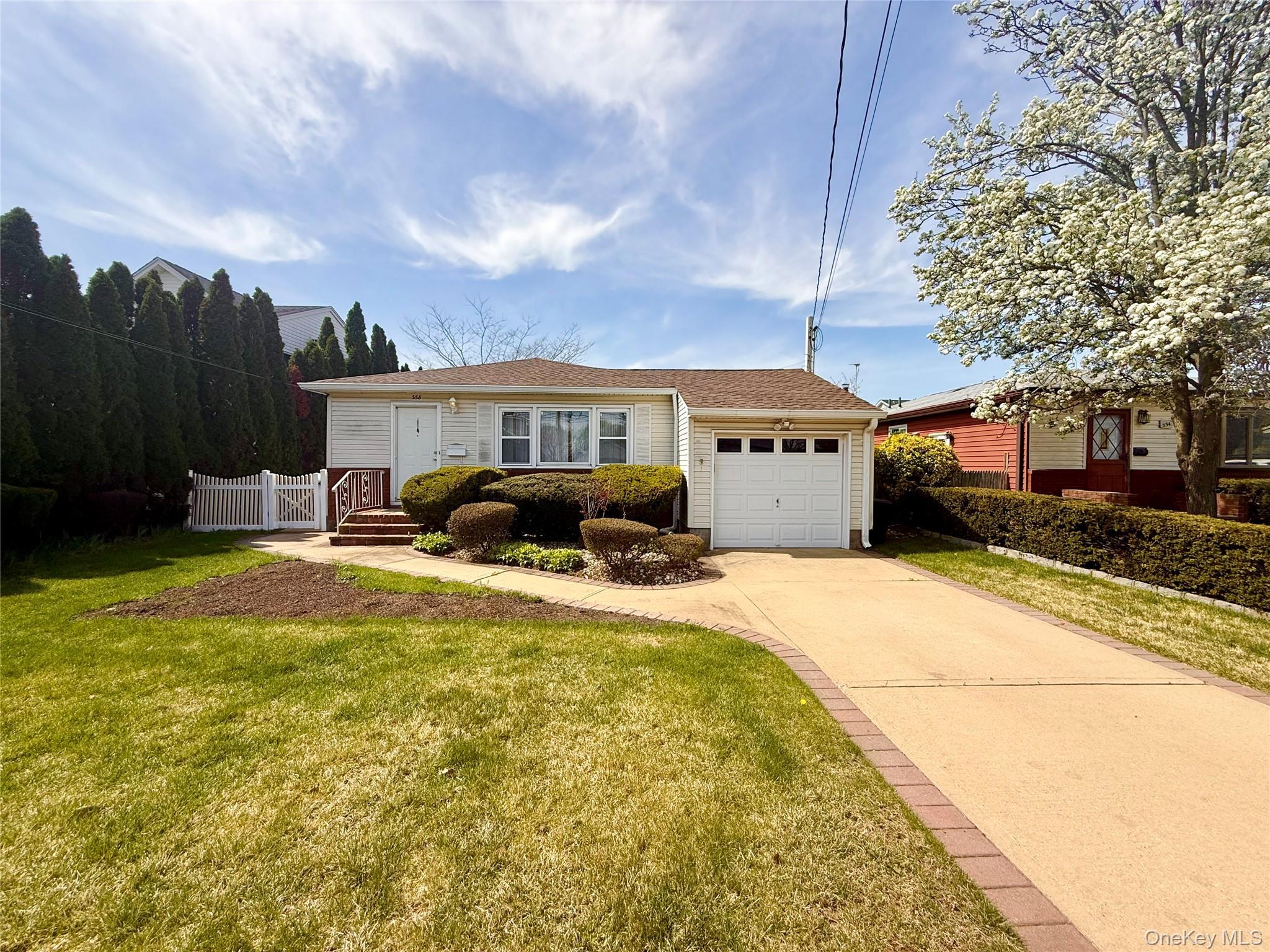 Single Family Starke  Nassau County, NY 11554, MLS-986597-2