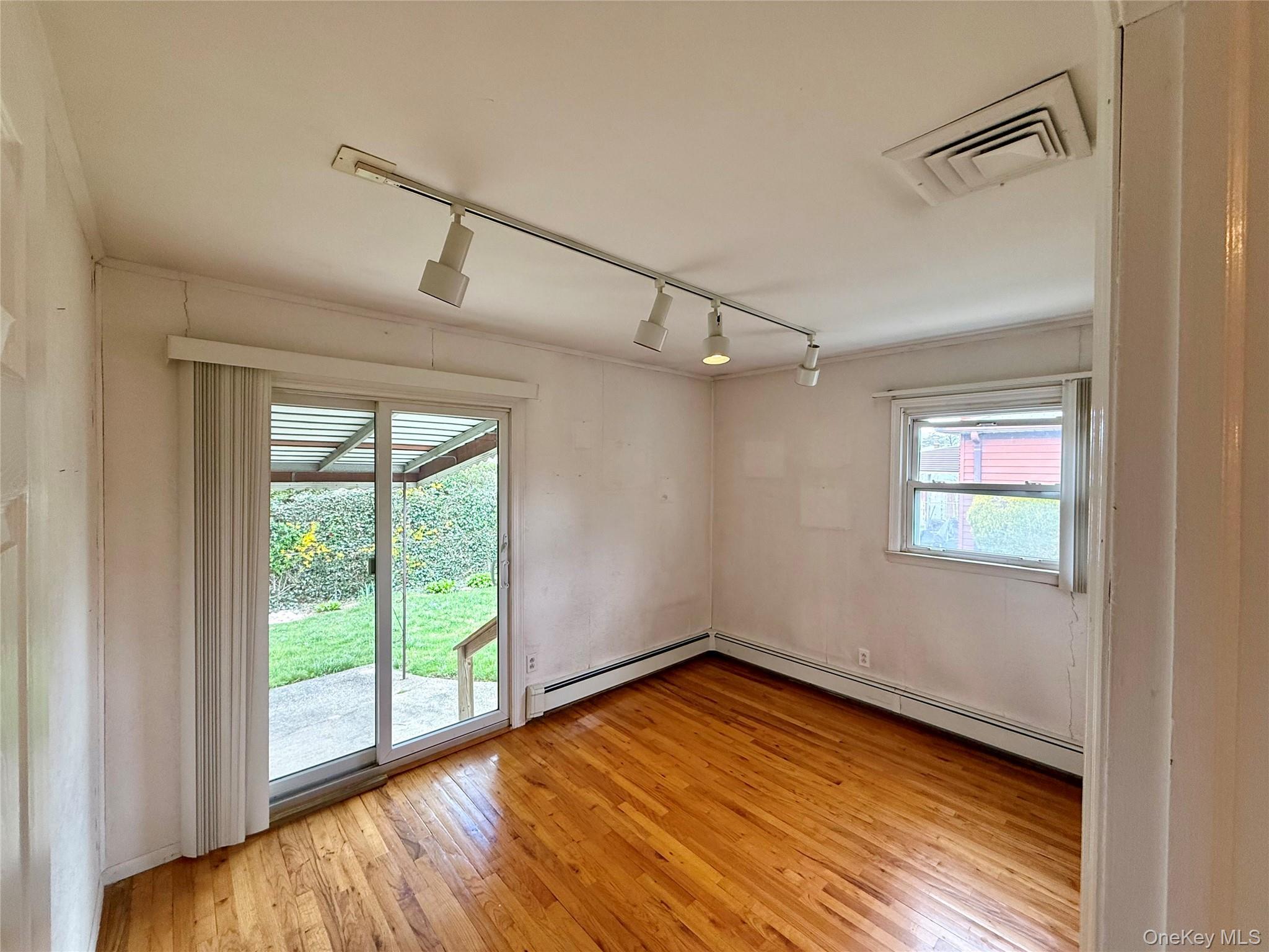 Single Family Starke  Nassau County, NY 11554, MLS-986597-9