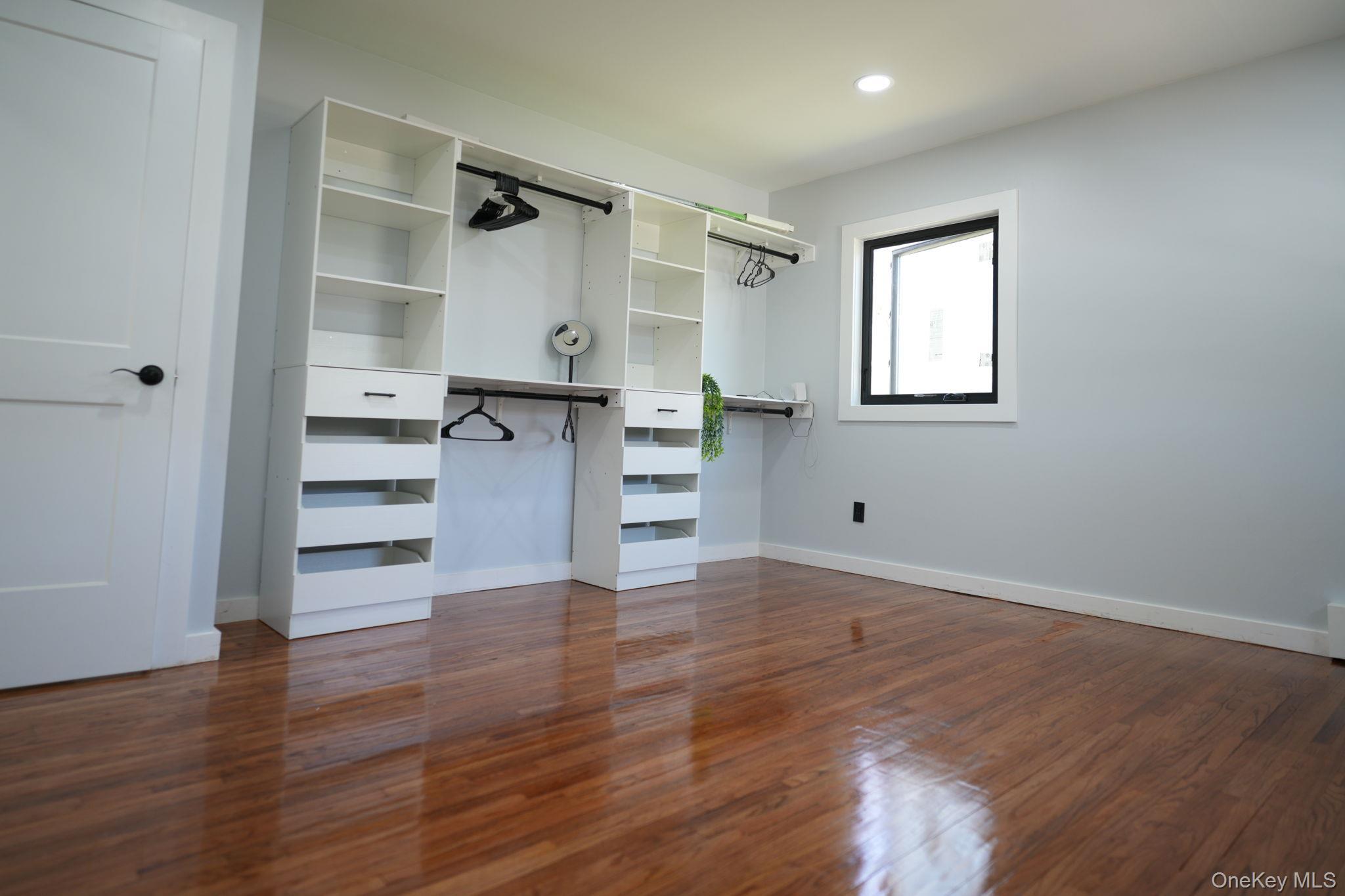 Single Family Storyland  Suffolk County, NY 11733, MLS-986598-21