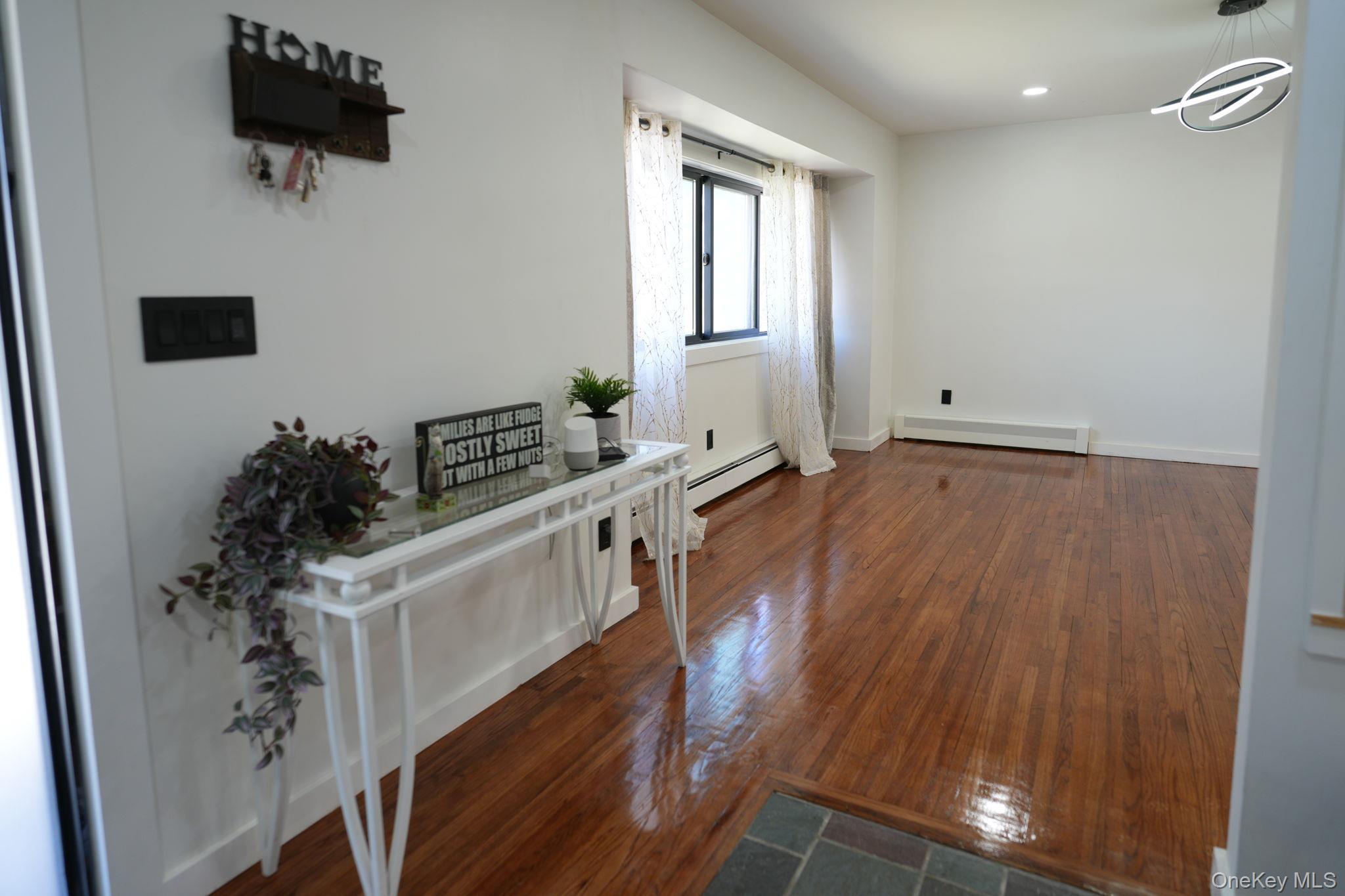 Single Family Storyland  Suffolk County, NY 11733, MLS-986598-8