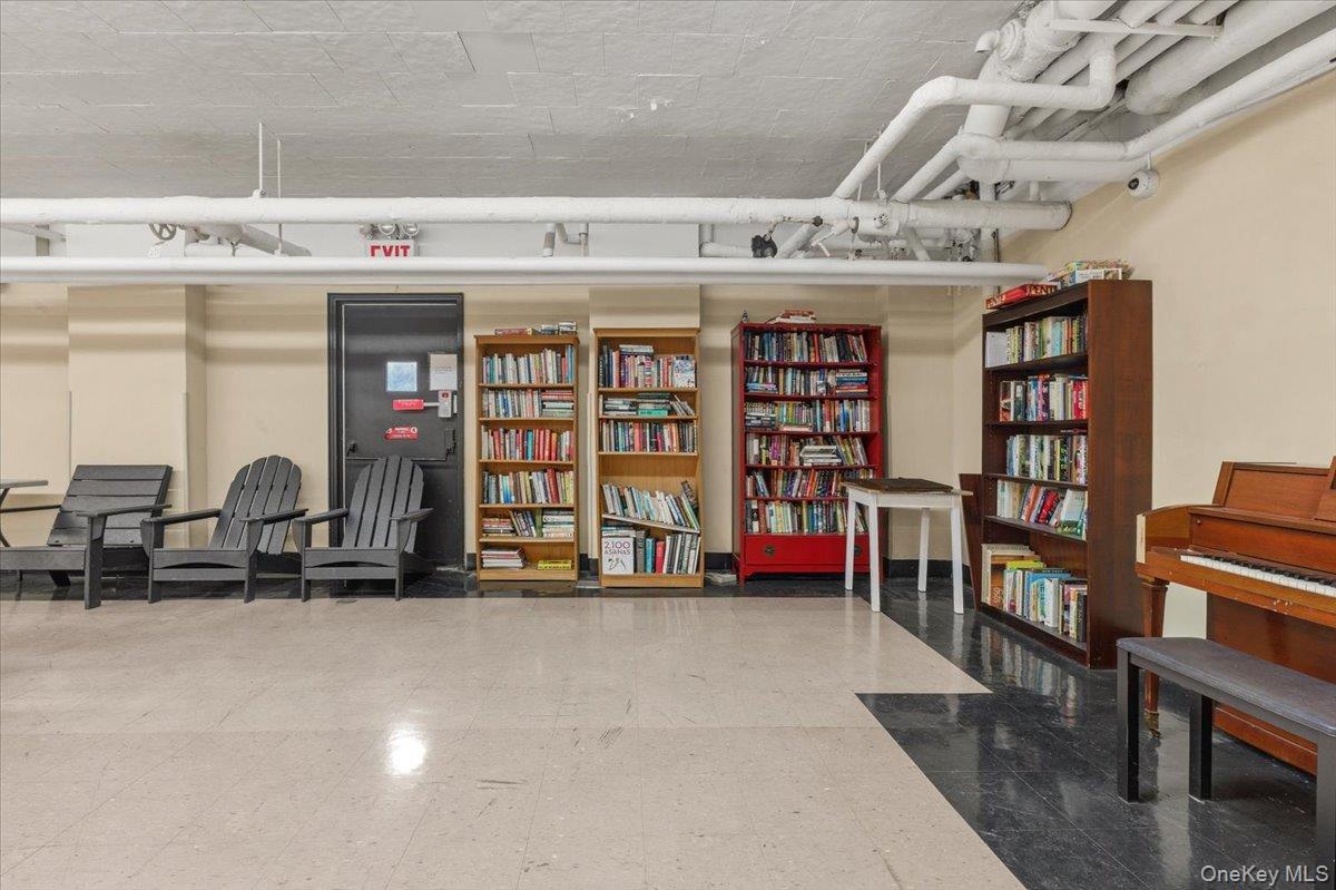 Coop Knolls  Bronx, NY 10463, MLS-986609-14