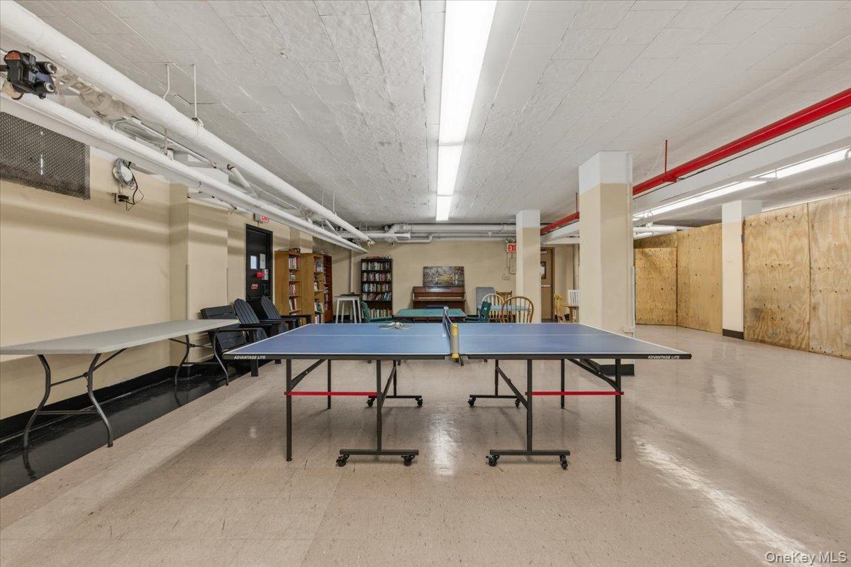 Coop Knolls  Bronx, NY 10463, MLS-986609-15