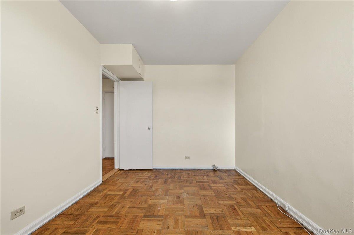 Coop Knolls  Bronx, NY 10463, MLS-986609-7