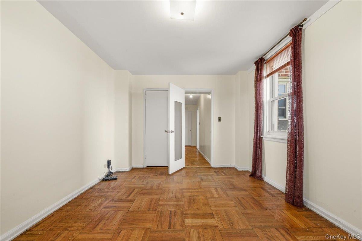 Coop Knolls  Bronx, NY 10463, MLS-986609-8