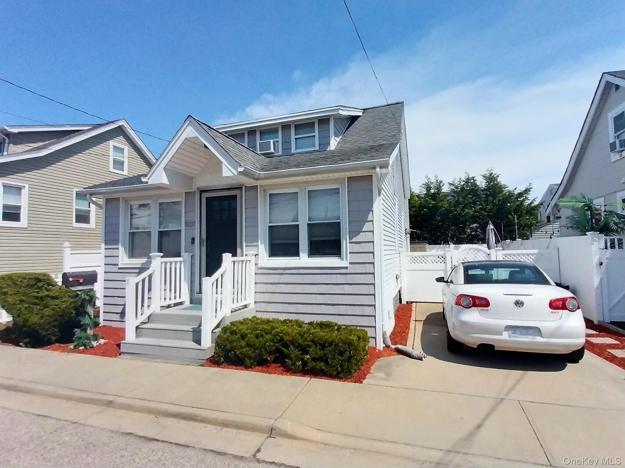 Single Family Morrow  Nassau County, NY 11572, MLS-986611-2