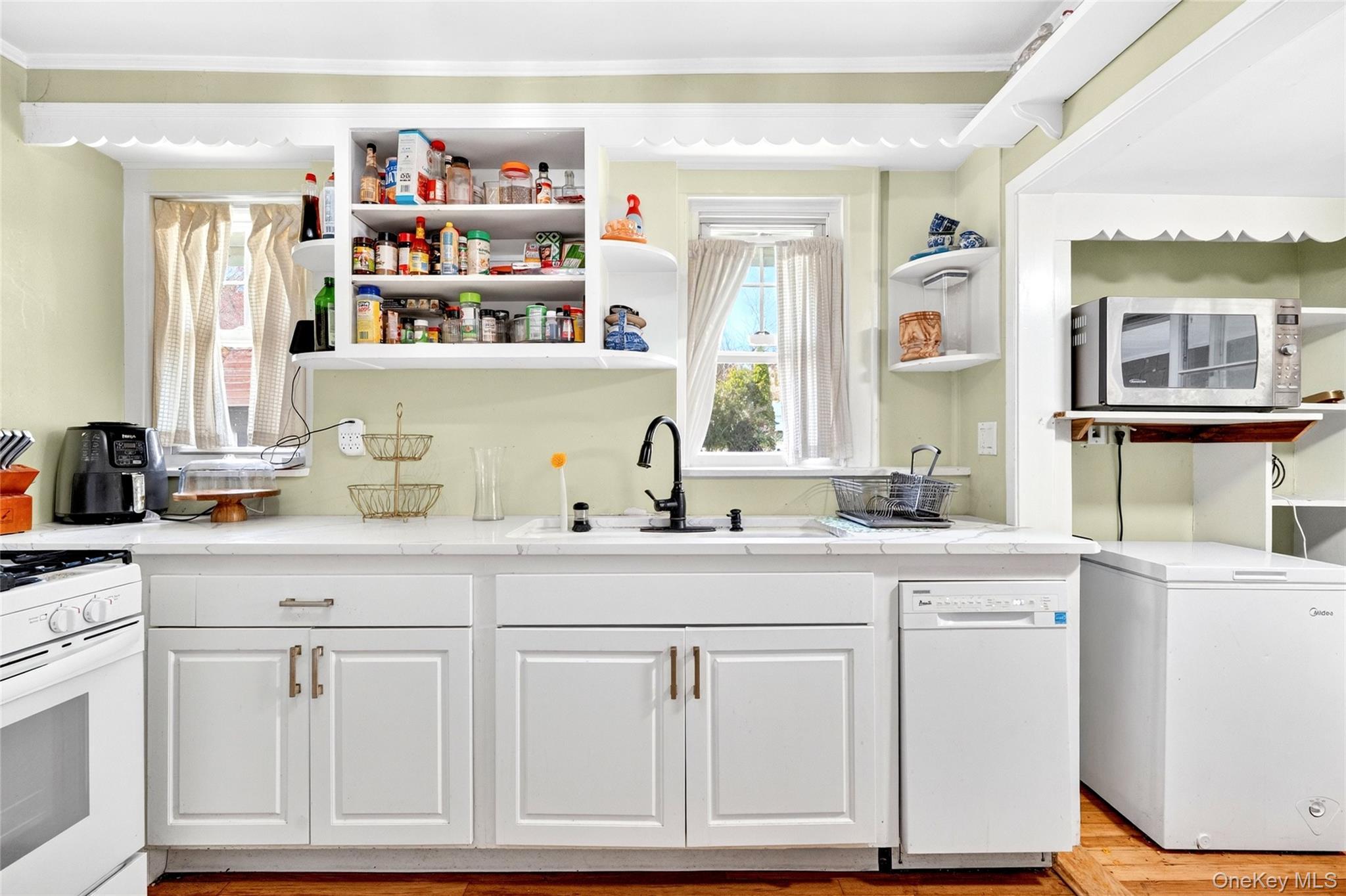 Single Family Hutchinson  Westchester County, NY 10552, MLS-986636-14