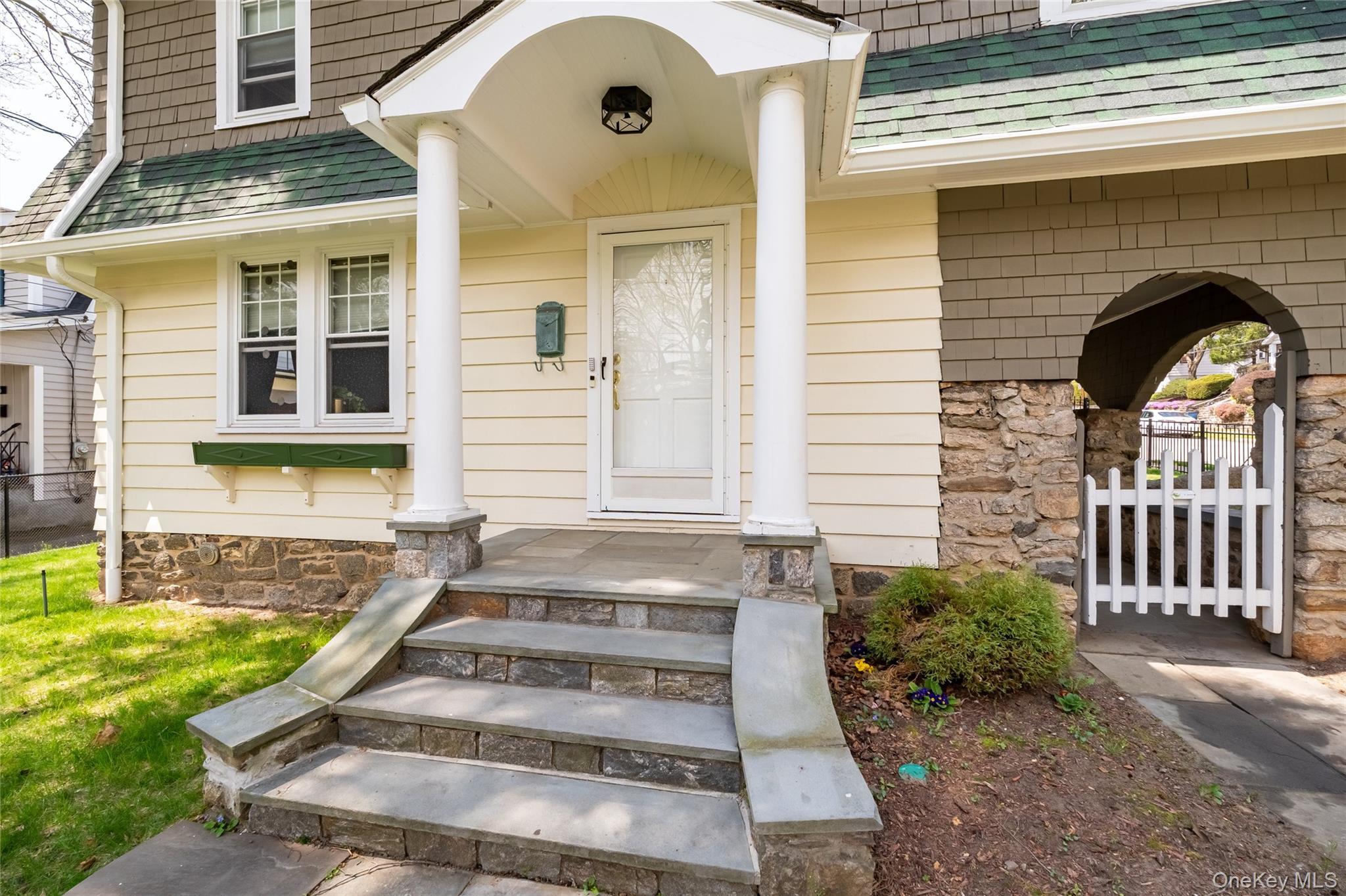 Single Family Hutchinson  Westchester County, NY 10552, MLS-986636-2