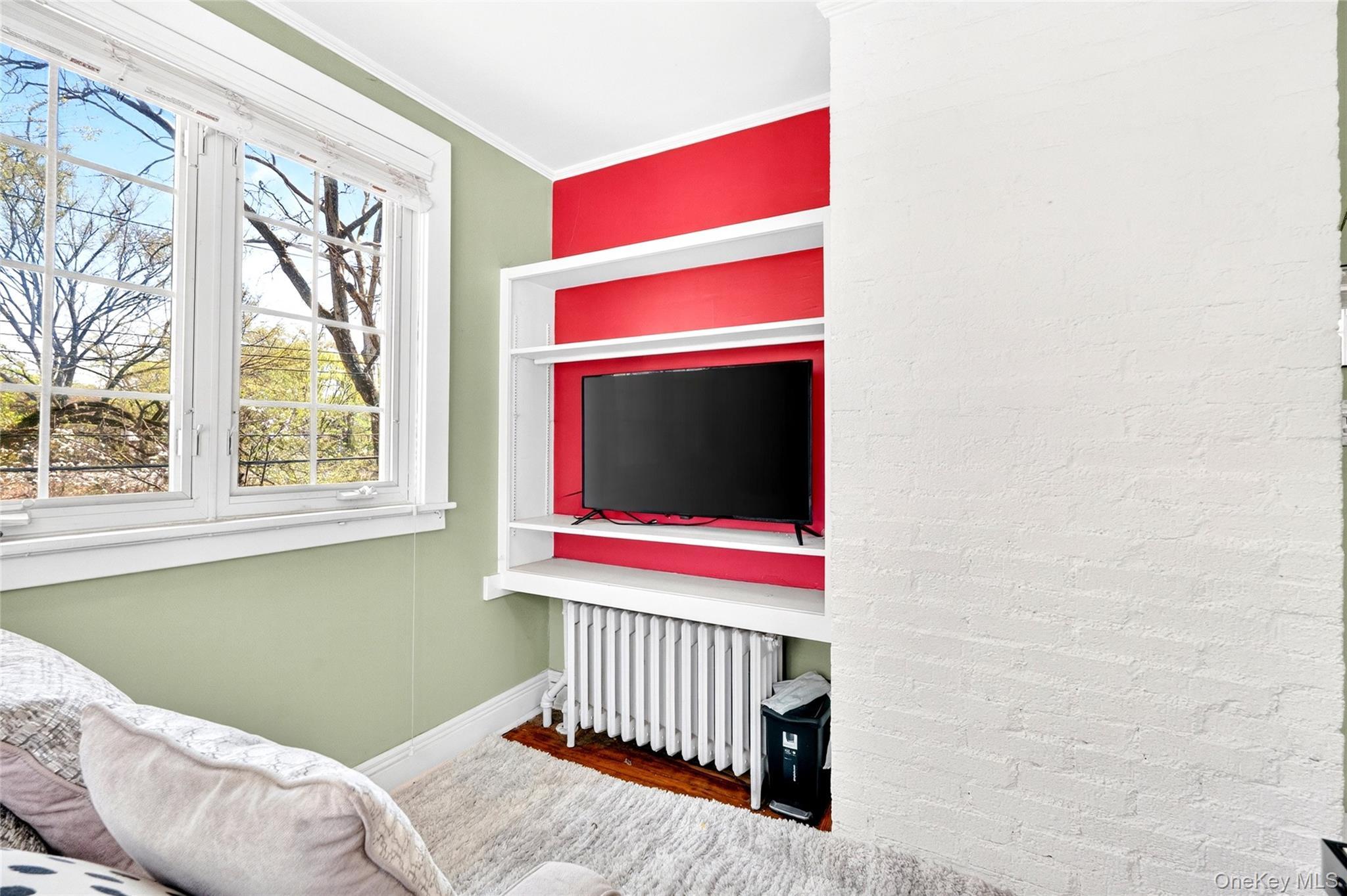 Single Family Hutchinson  Westchester County, NY 10552, MLS-986636-21