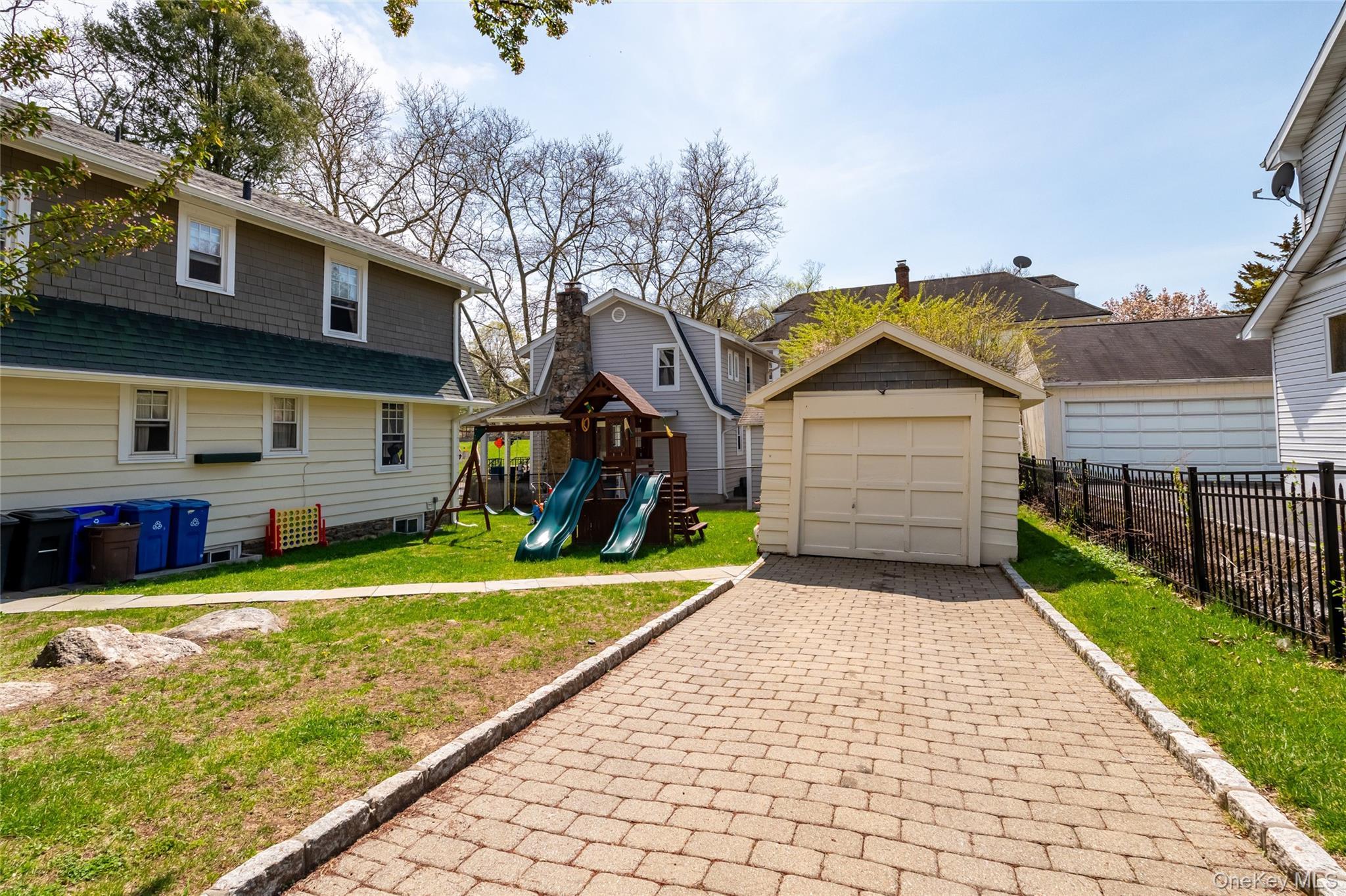 Single Family Hutchinson  Westchester County, NY 10552, MLS-986636-43