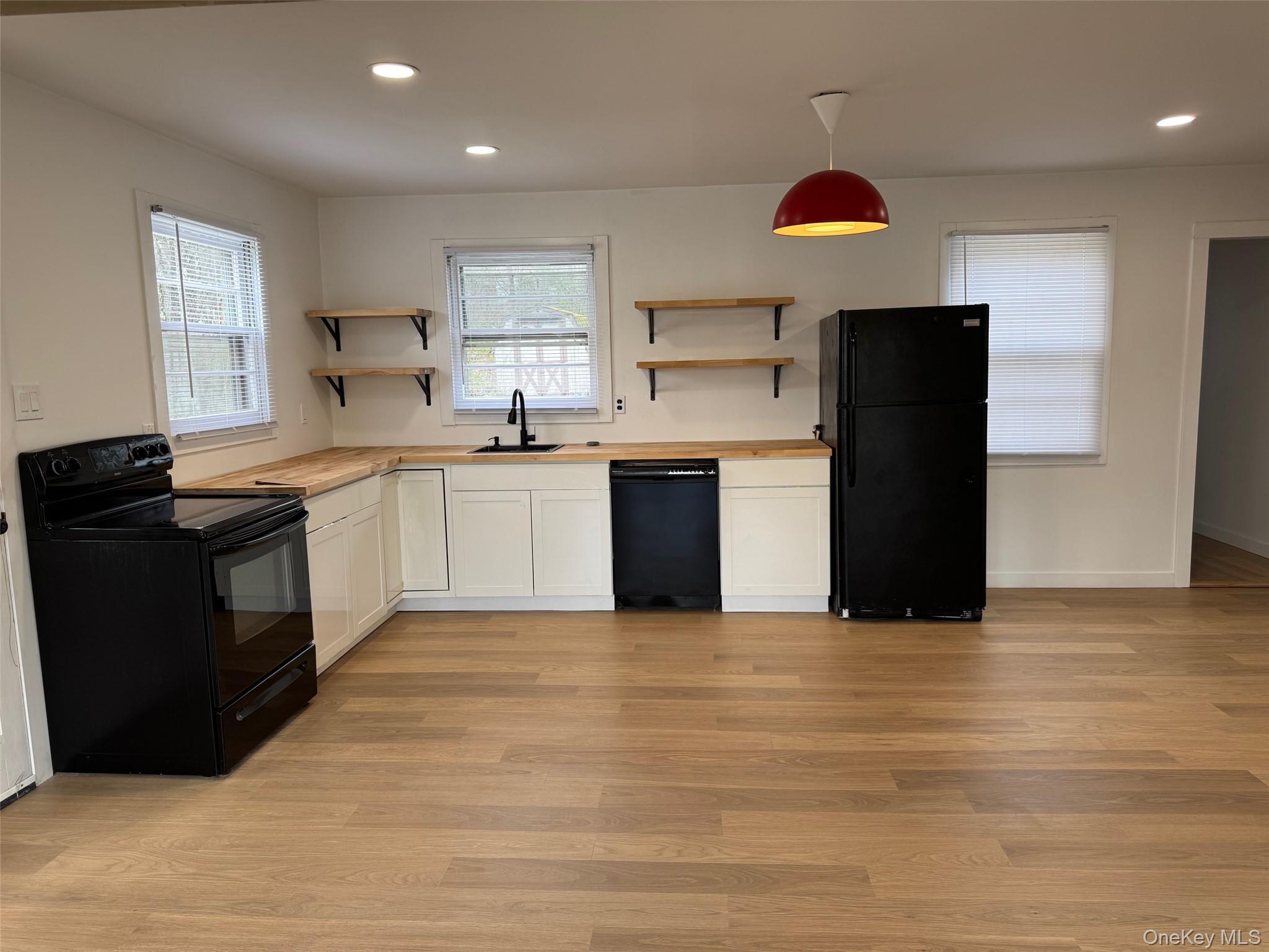 Single Family Lucky Lane Sullivan County, NY 12764, MLS-986638-13
