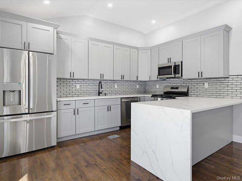 Single Family High View  Sullivan County, NY 12775, MLS-986655-11