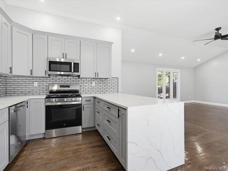 Single Family High View  Sullivan County, NY 12775, MLS-986655-12