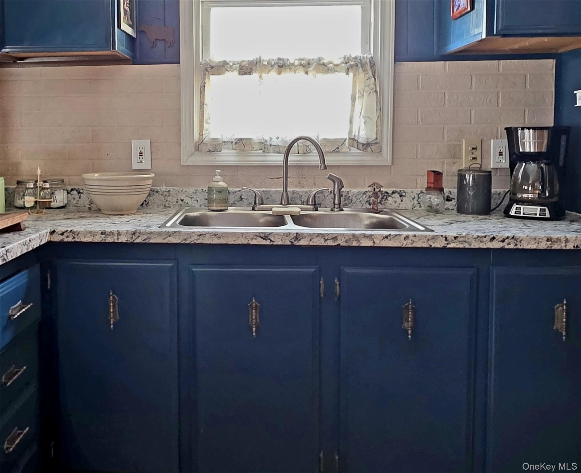 Single Family Brunswick  Out Of Area, NY 12180, MLS-986668-5