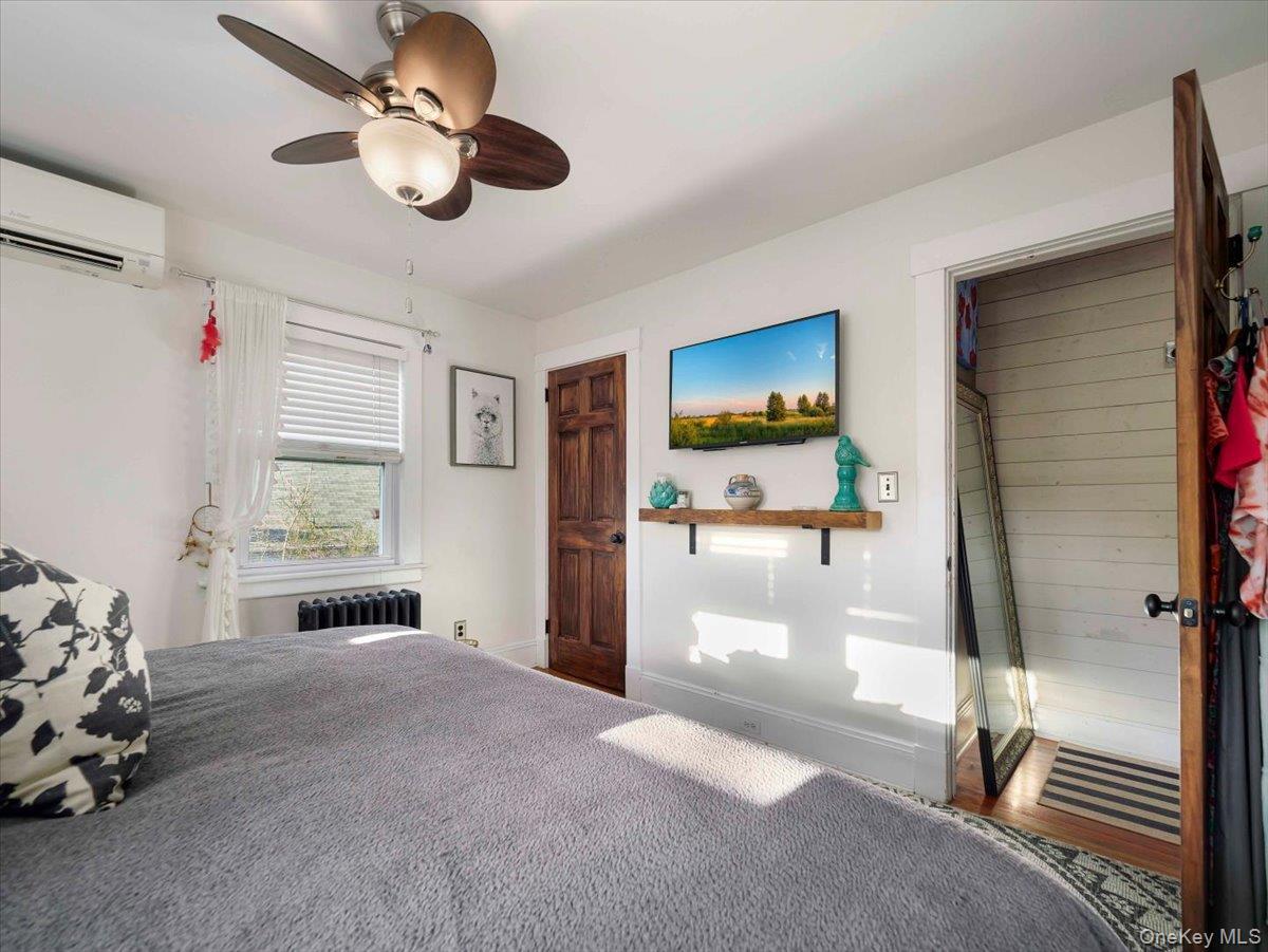 Single Family Hillside  Rockland County, NY 10901, MLS-986683-21