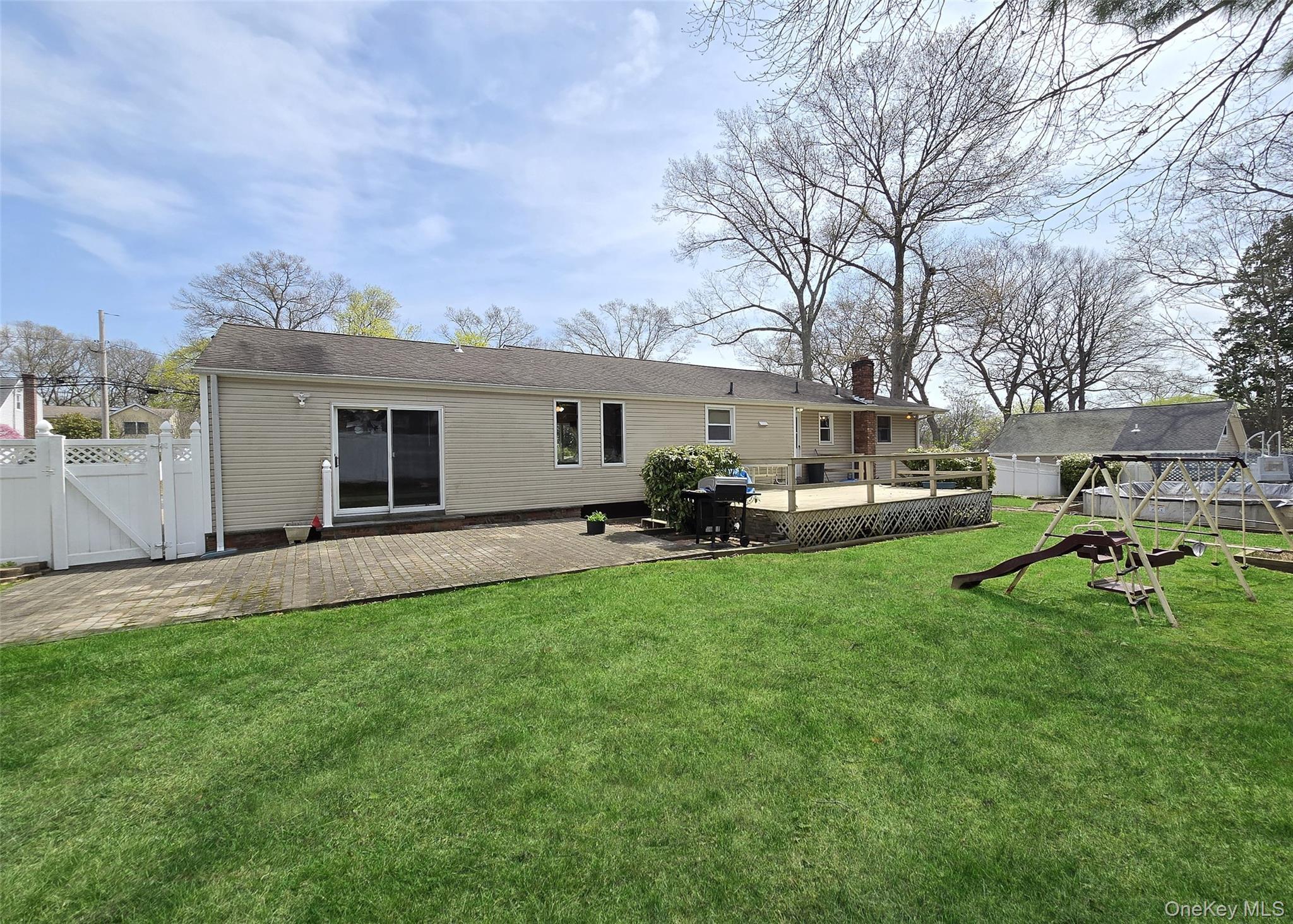 Single Family 3rd  Suffolk County, NY 11779, MLS-986692-20