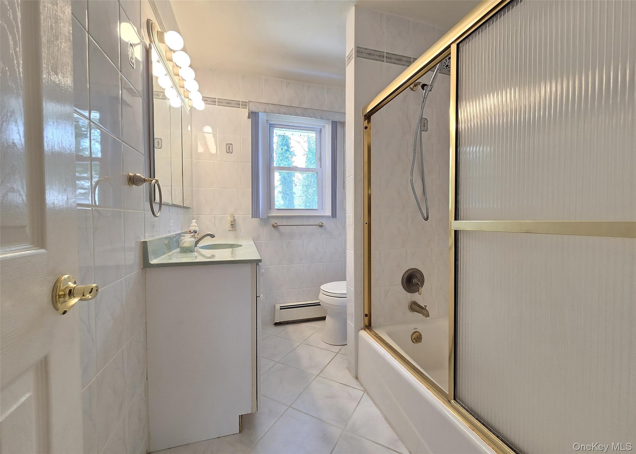 Single Family 3rd  Suffolk County, NY 11779, MLS-986692-7