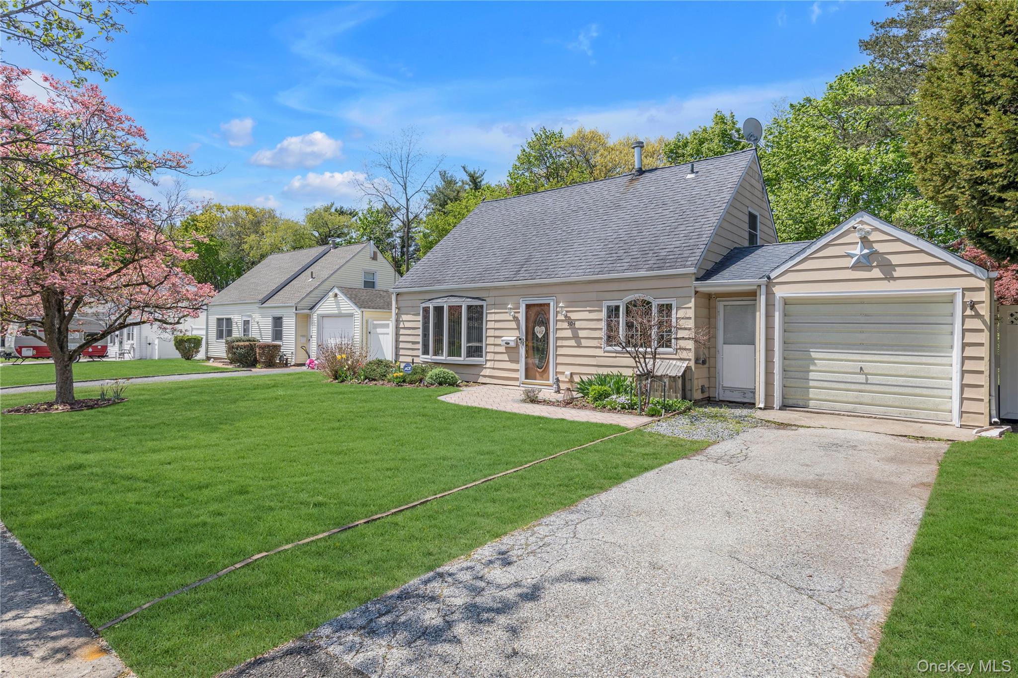 Single Family Jamaica  Nassau County, NY 11514, MLS-986700-2