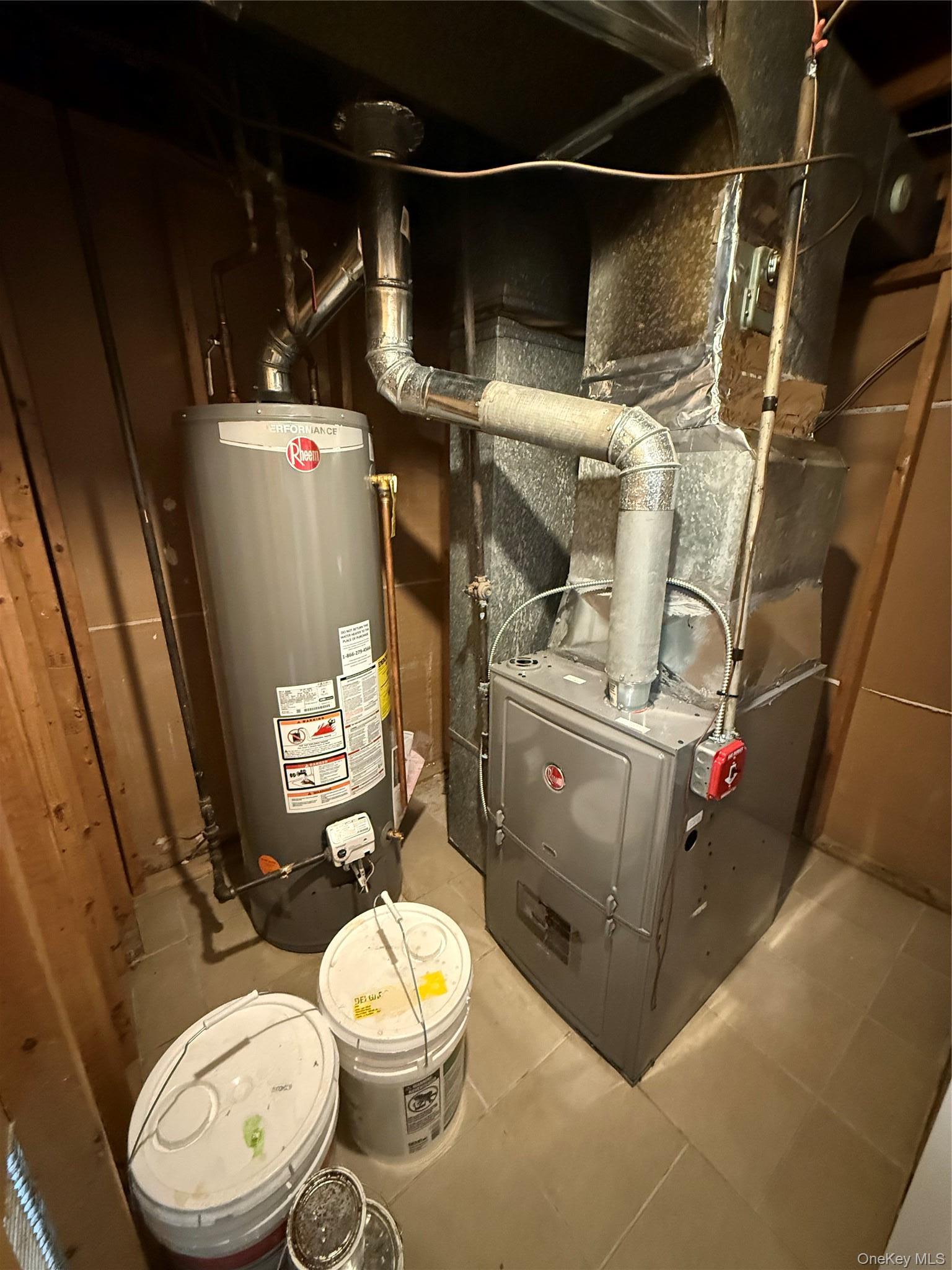 Single Family Chapel Hill  Suffolk County, NY 11717, MLS-986705-15