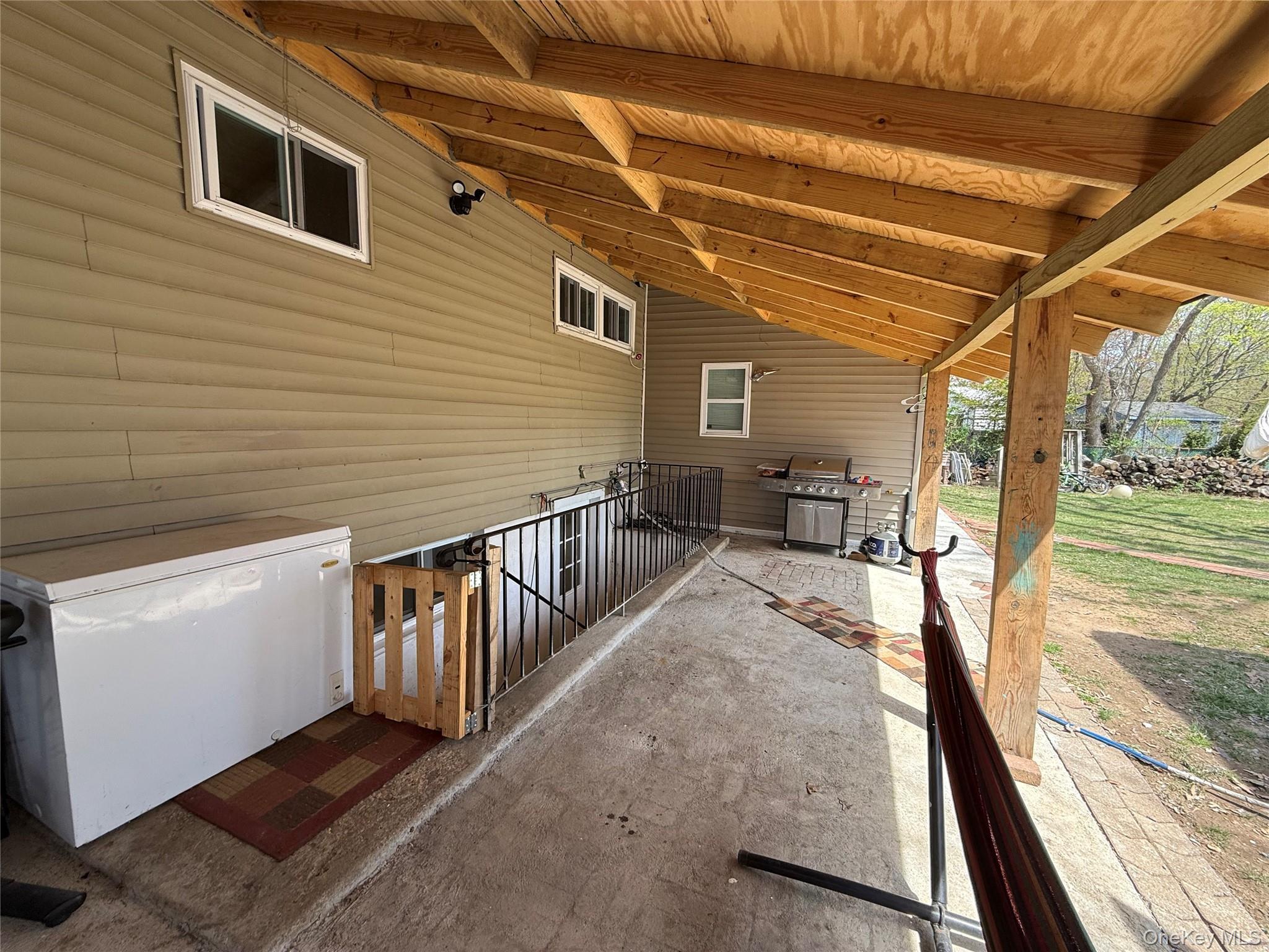 Single Family Chapel Hill  Suffolk County, NY 11717, MLS-986705-20