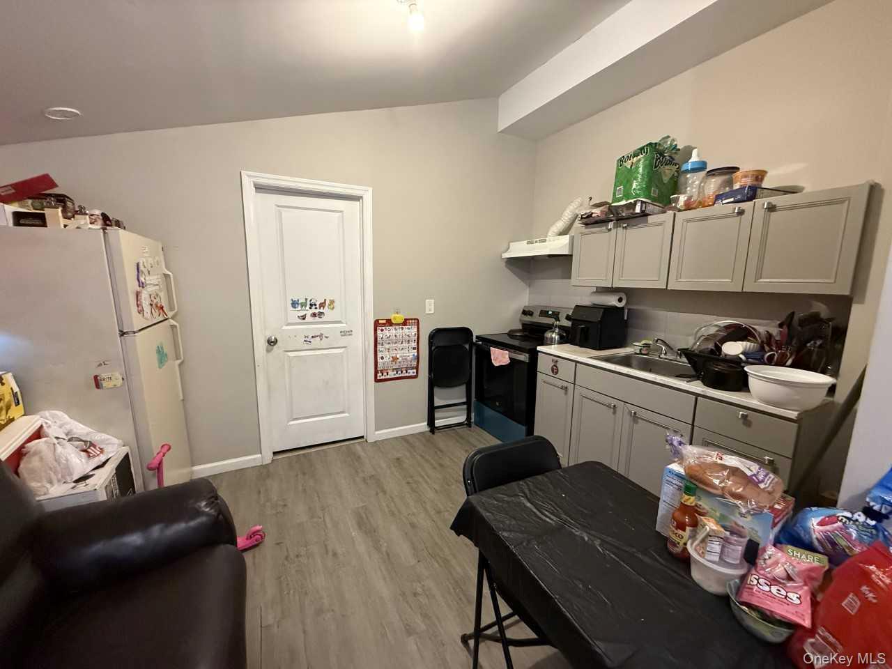 Single Family Chapel Hill  Suffolk County, NY 11717, MLS-986705-21