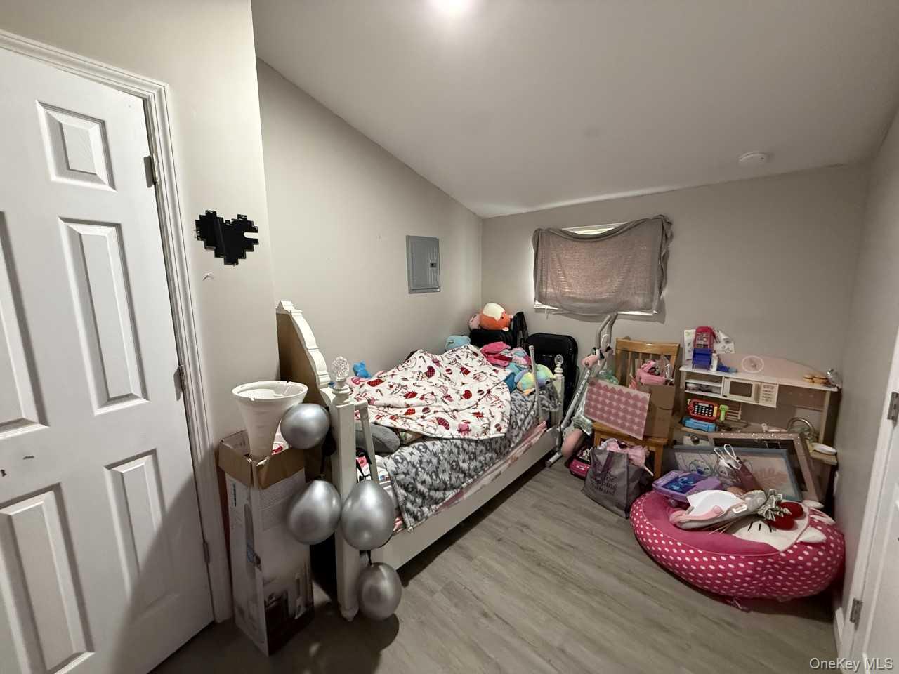 Single Family Chapel Hill  Suffolk County, NY 11717, MLS-986705-22