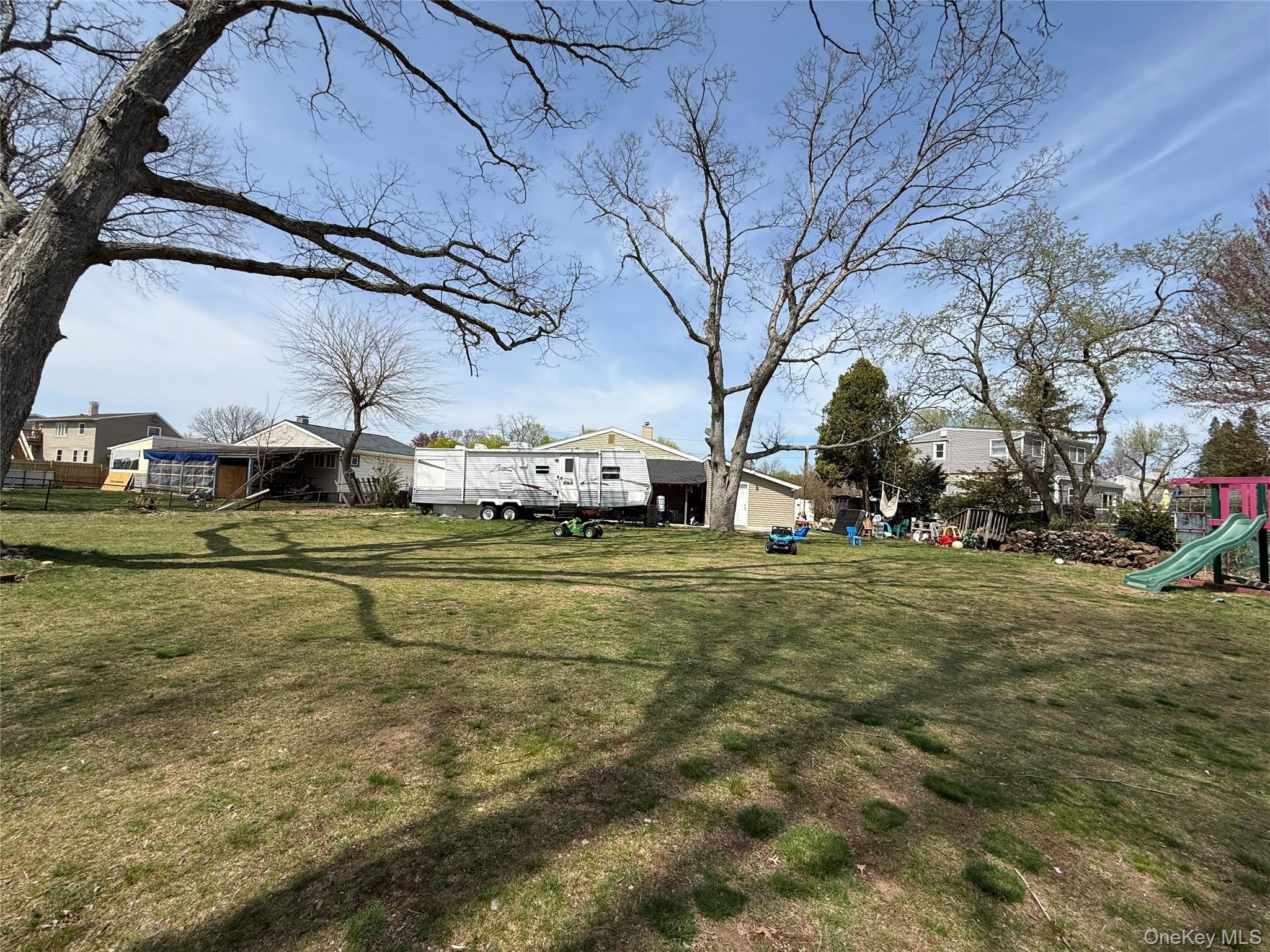 Single Family Chapel Hill  Suffolk County, NY 11717, MLS-986705-25