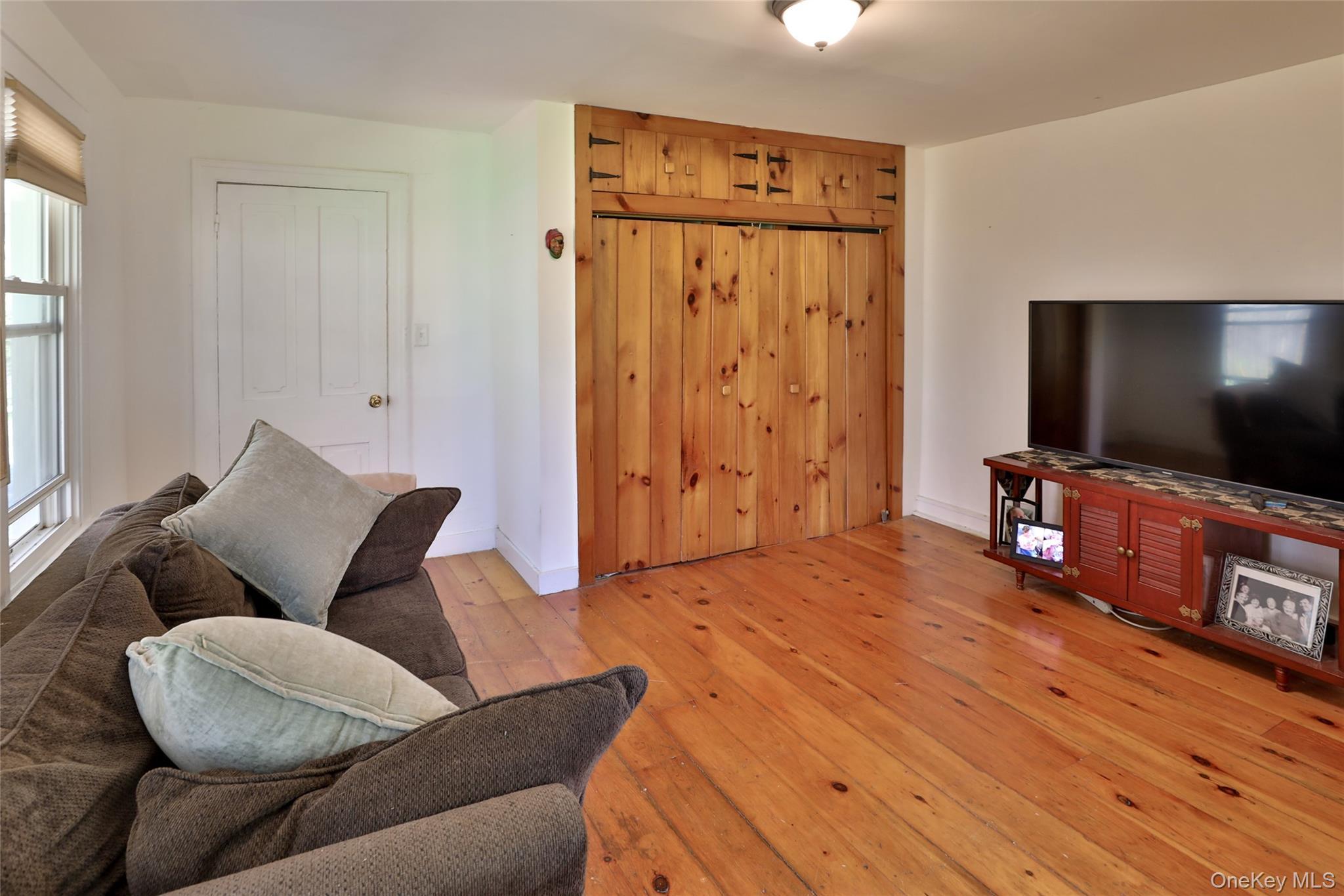 Single Family Williams  Dutchess County, NY 12571, MLS-986710-14